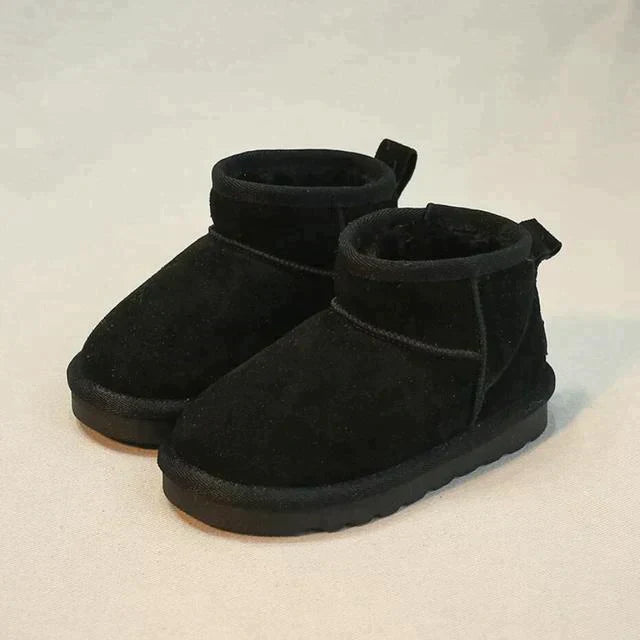 SnugWalk | Insulated Suede Ankle Boots for Cold Weather