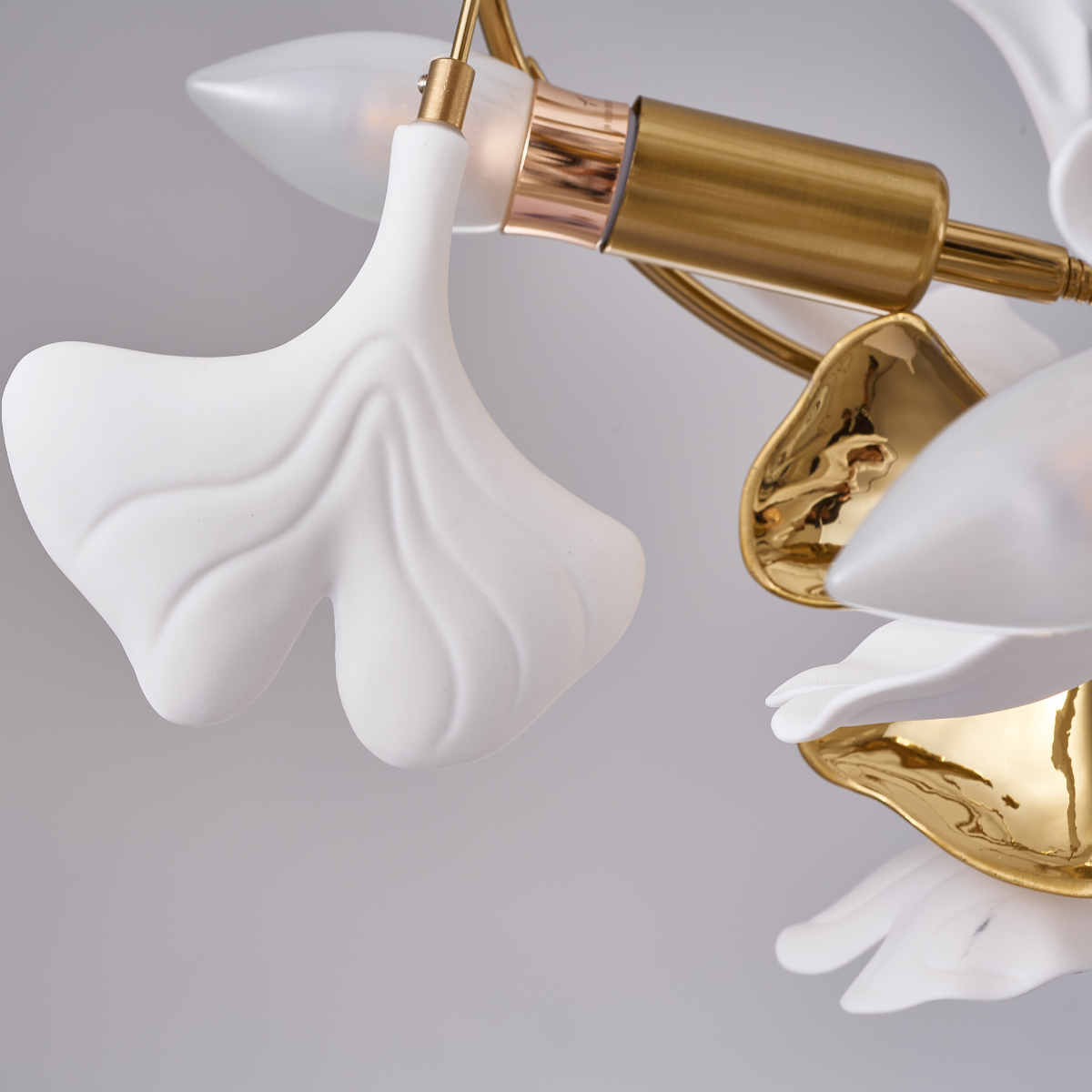 NatureGlow – Elegante pendente a forma di foglia di ginkgo