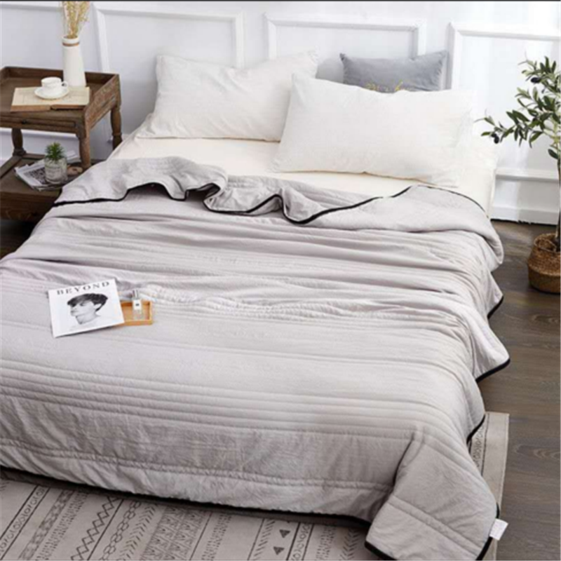 SumerCool - Luxury Silk Cooling Blanket