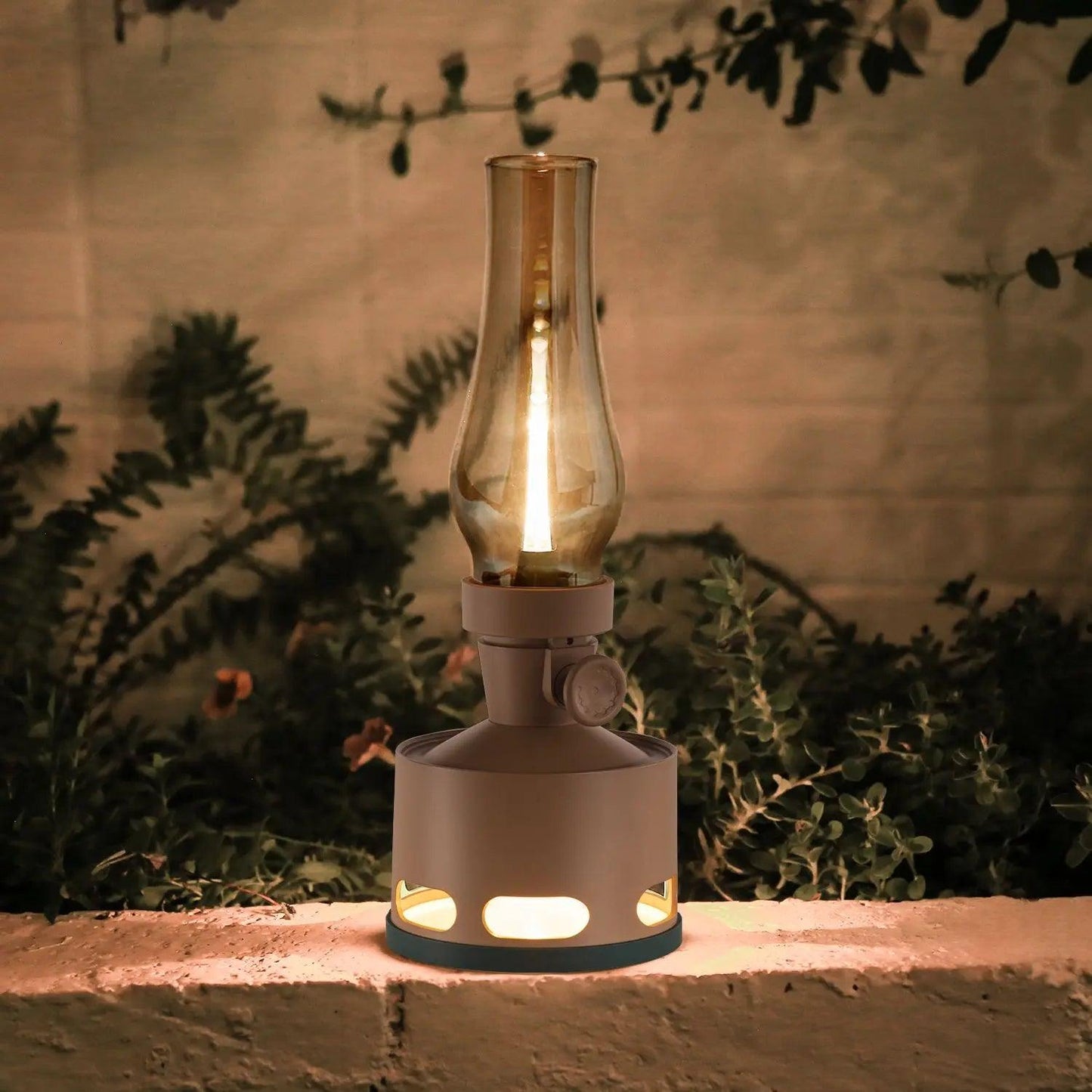 VintageShine – Elegant LED Lantern