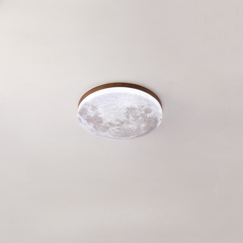 LuxeAura - Ceiling Lamp with Subtle Elegance and Inviting Light Spread