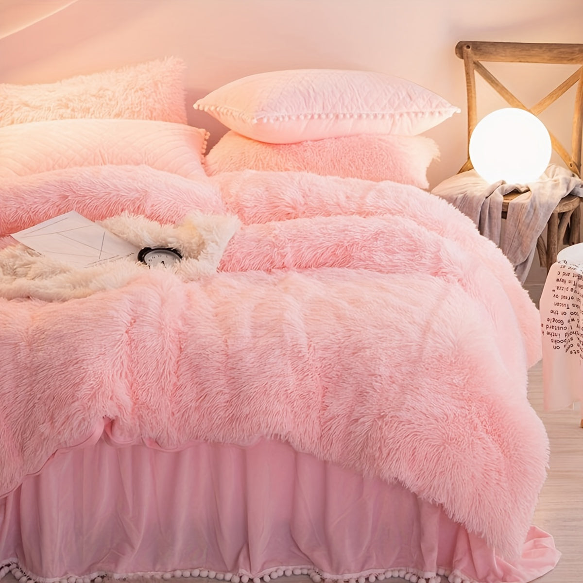 LuxeCocoon - Premium Velvet Duvet and Pillow Set