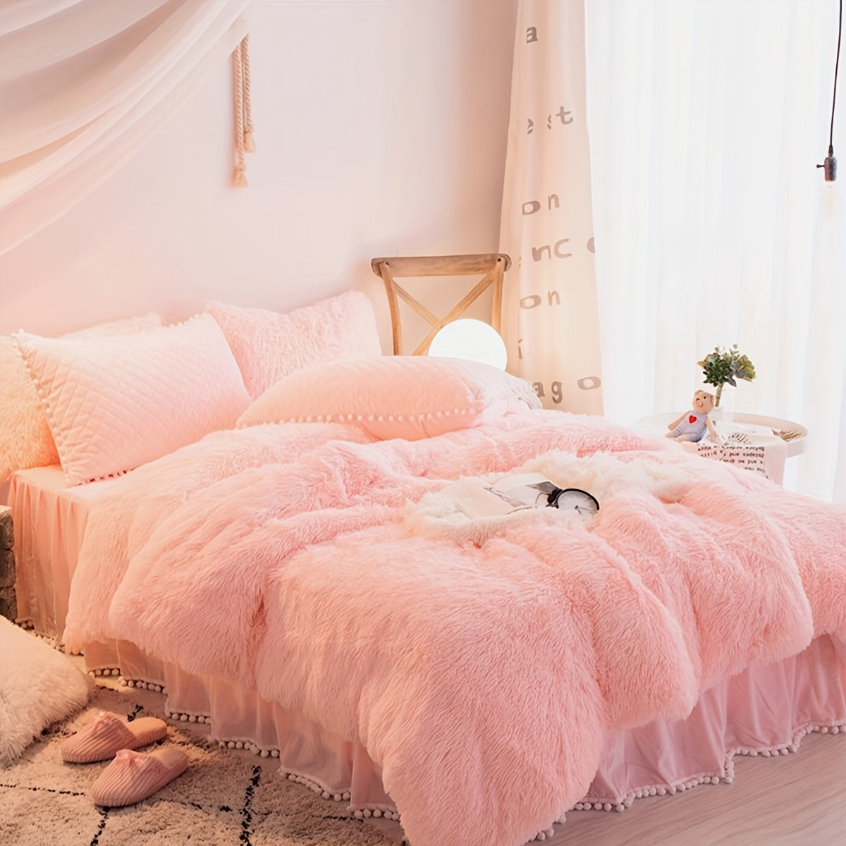 LuxeCocoon - Premium Velvet Duvet and Pillow Set