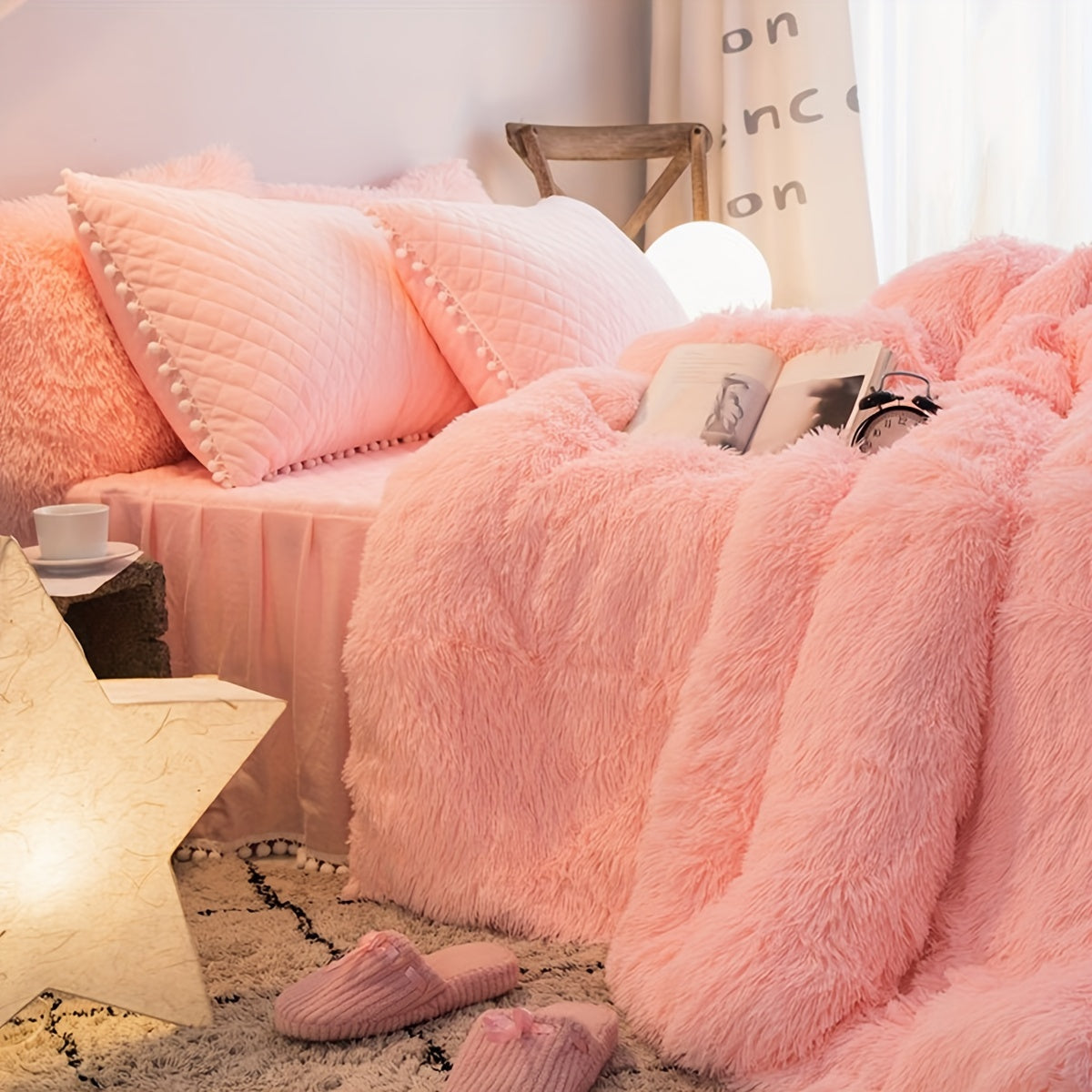 LuxeCocoon - Premium Velvet Duvet and Pillow Set