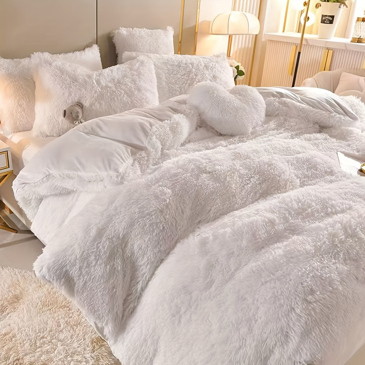 LuxeCocoon - Premium Velvet Duvet and Pillow Set