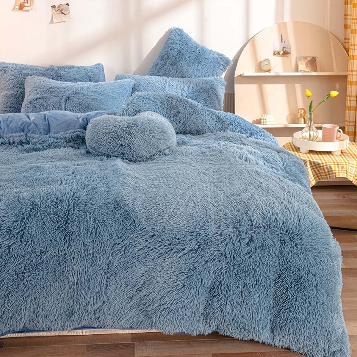 LuxeCocoon - Premium Velvet Duvet and Pillow Set