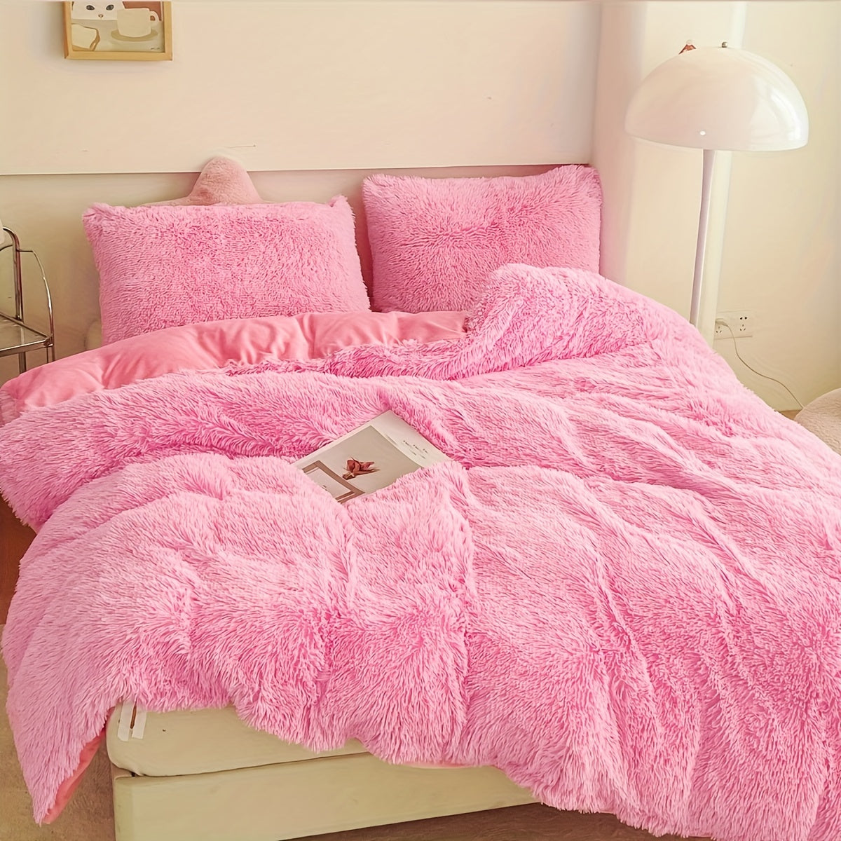 LuxeCocoon - Premium Velvet Duvet and Pillow Set