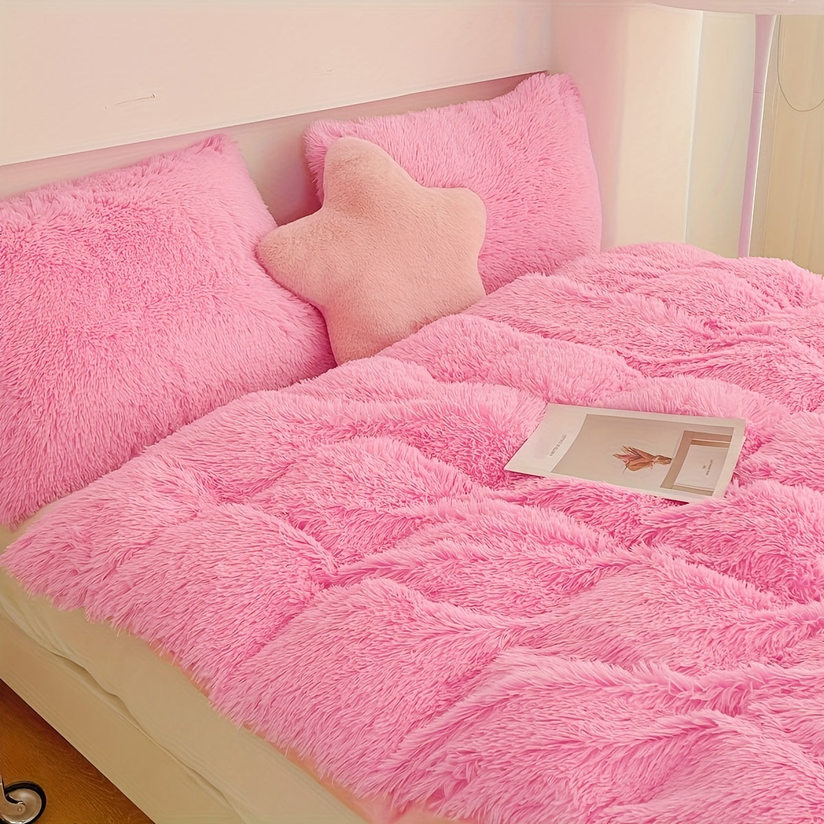LuxeCocoon - Premium Velvet Duvet and Pillow Set
