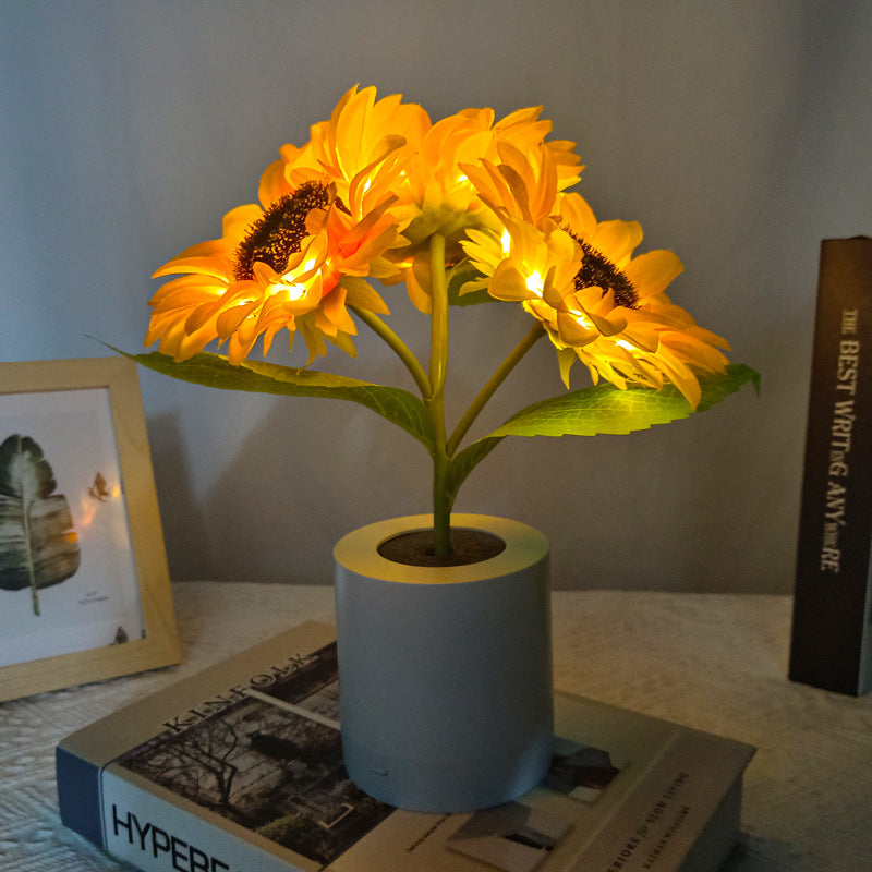 BloomBright - Sunflower Inspired Table Lamp