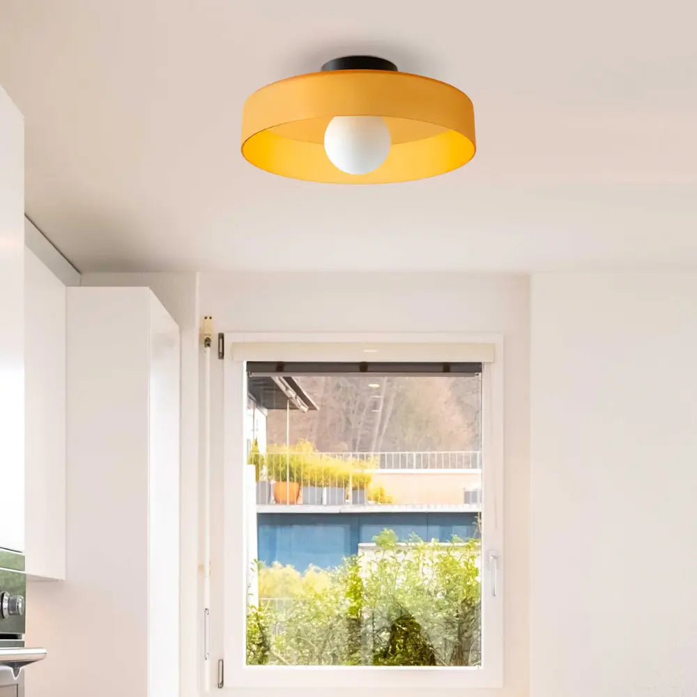 AuraLuxe - Sophisticated Wall Lamp