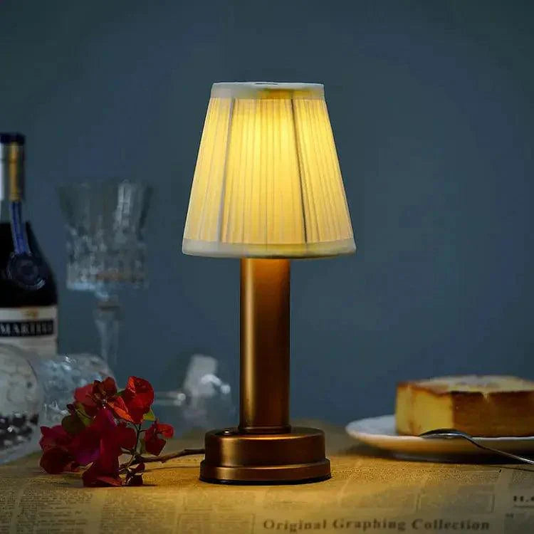 ShineBeam - Design Chic della Lampada da Tavolo Wireless