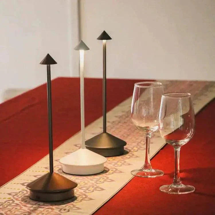 BeamLuxe - Sleek Wireless Table Light