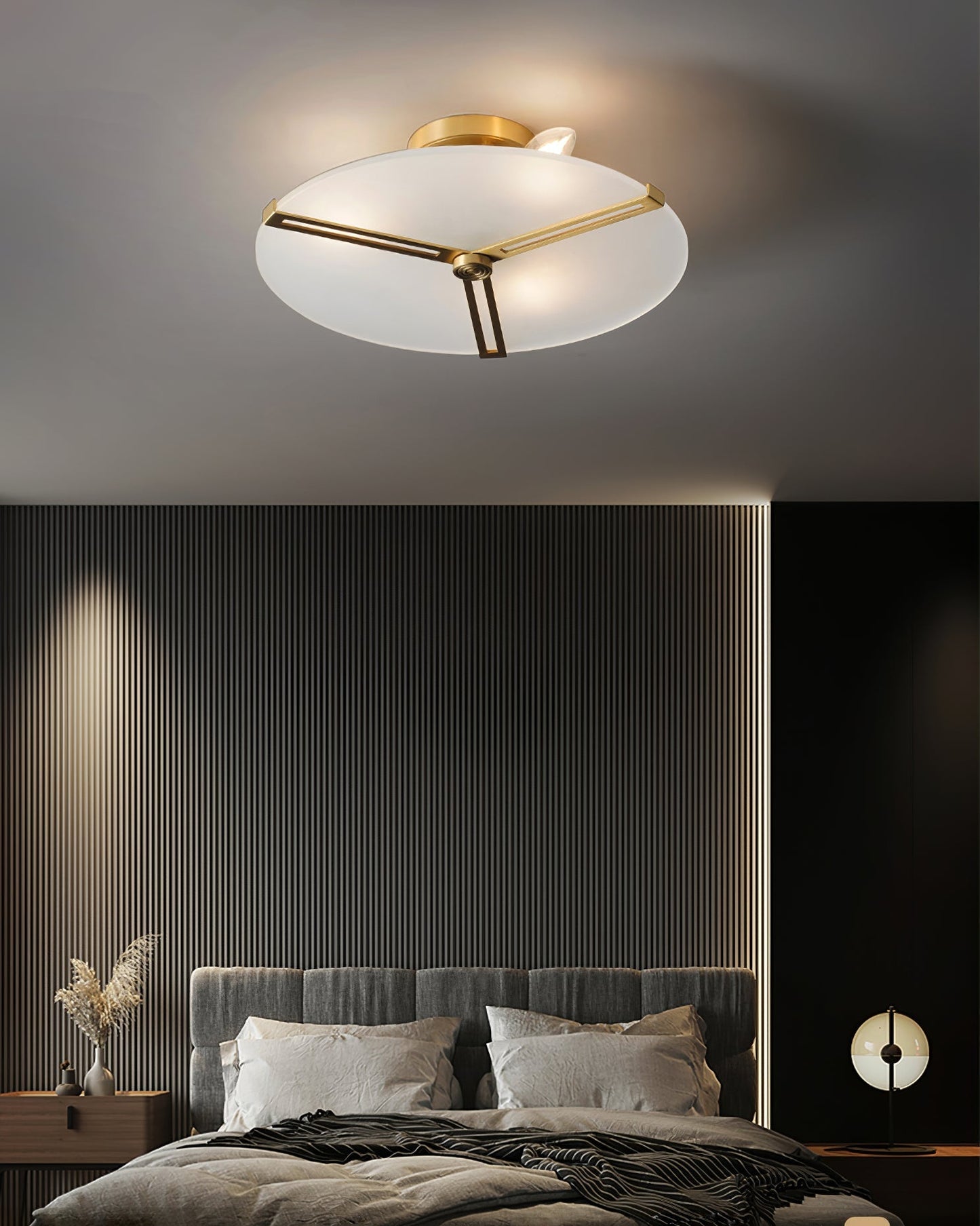 LuxeContempo - Ceiling Light with Sleek Modern Style and Subtle Illumination