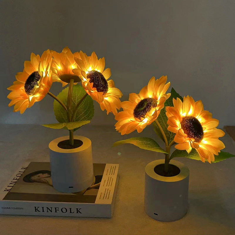BloomBright - Sunflower Inspired Table Lamp