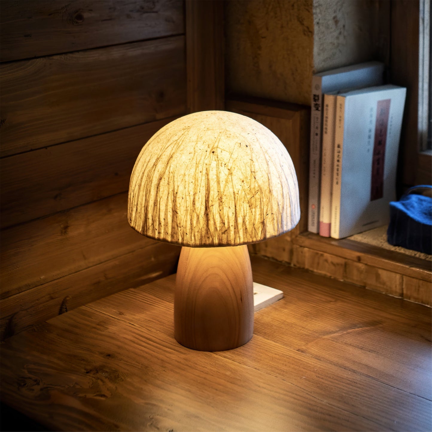MushroomBeam - Playful Table Lamp with Warm, Cozy Lighting