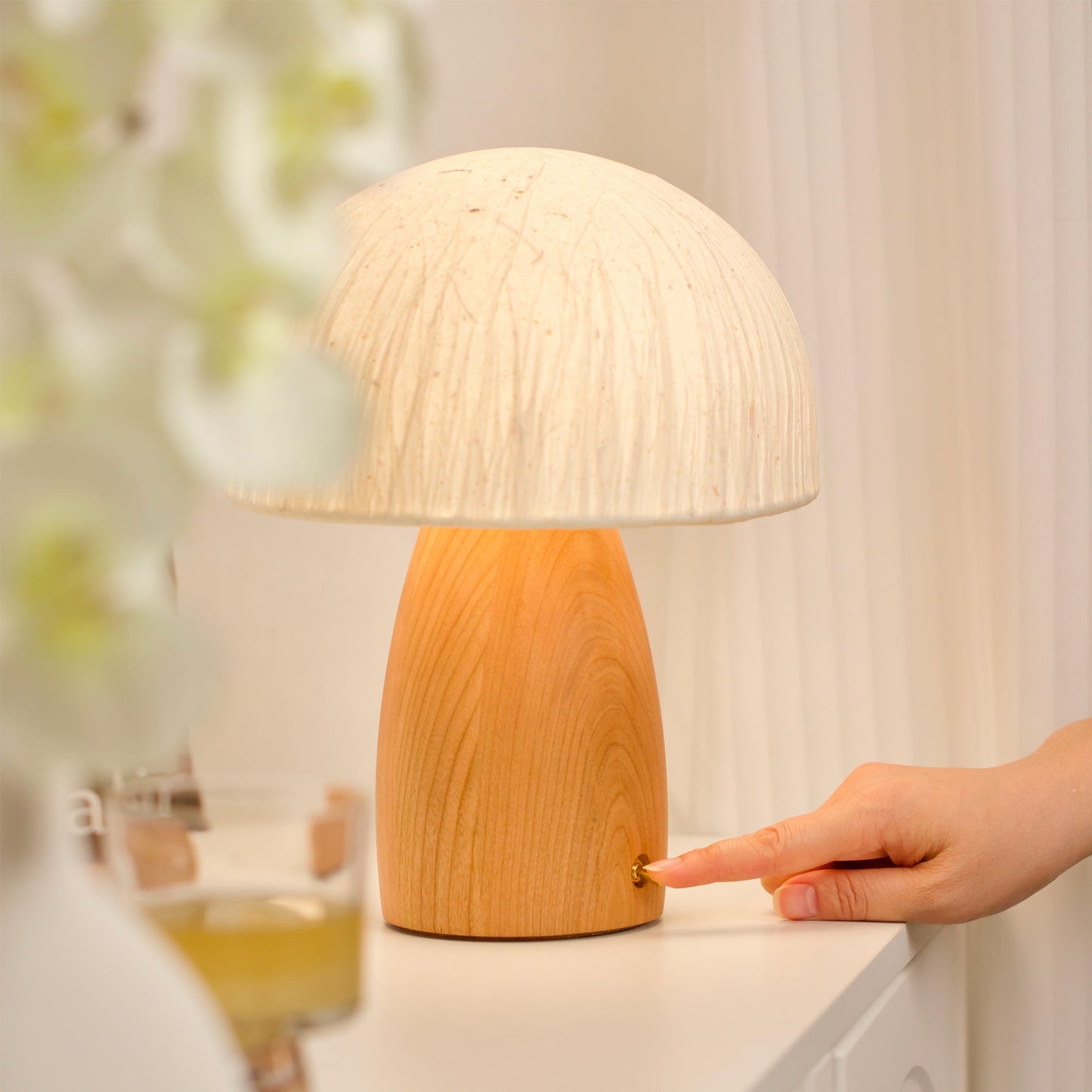 MushroomBeam - Playful Table Lamp with Warm, Cozy Lighting