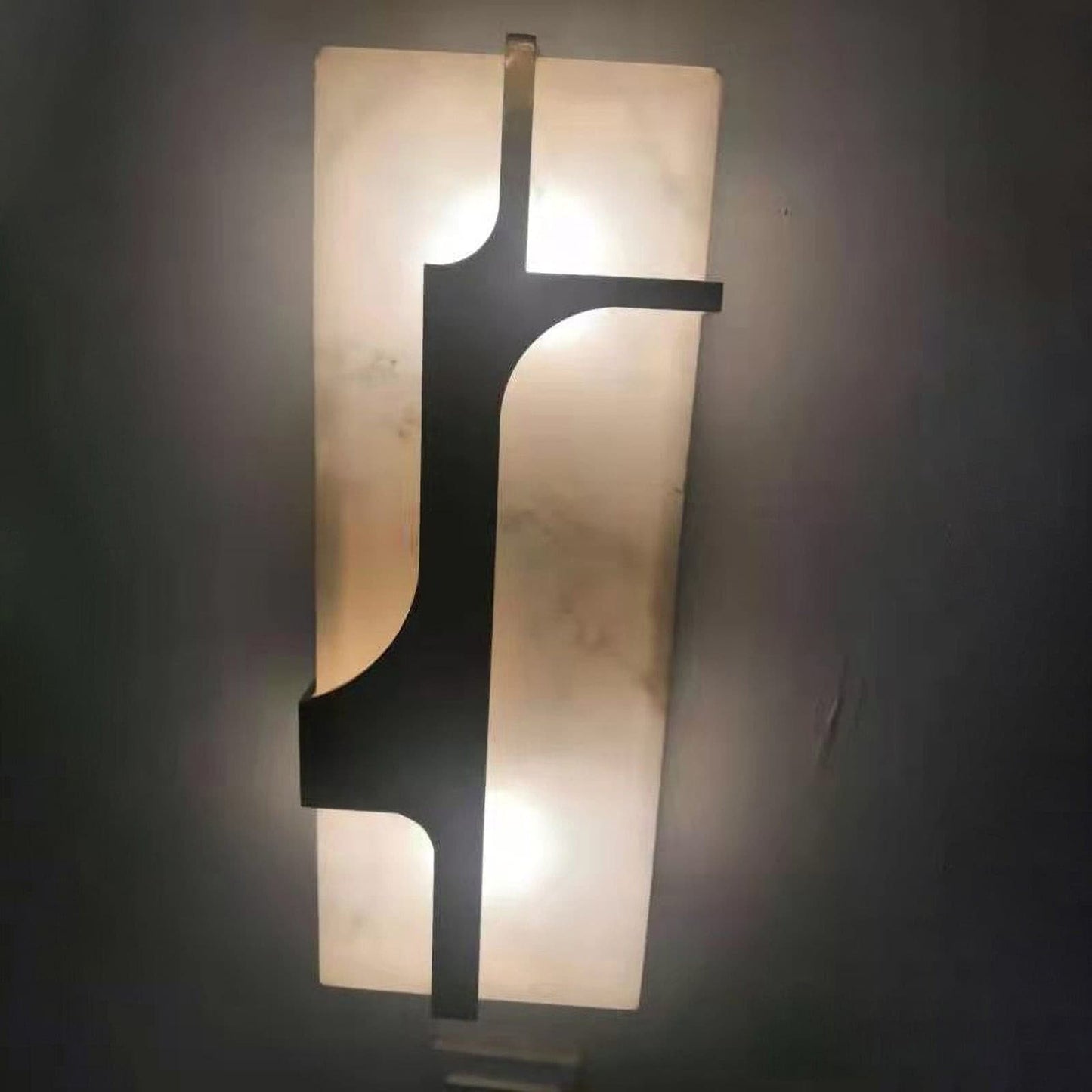 OpalBeam – Marble Art Deco Wall Lamp for a Chic Appeal