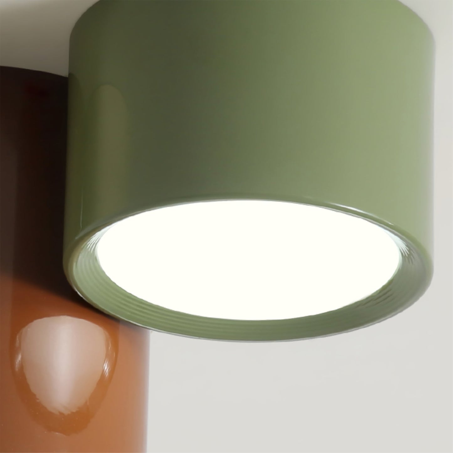 LuxeFusion - Deckenlampe mit integrierten Materialien und warmem Licht