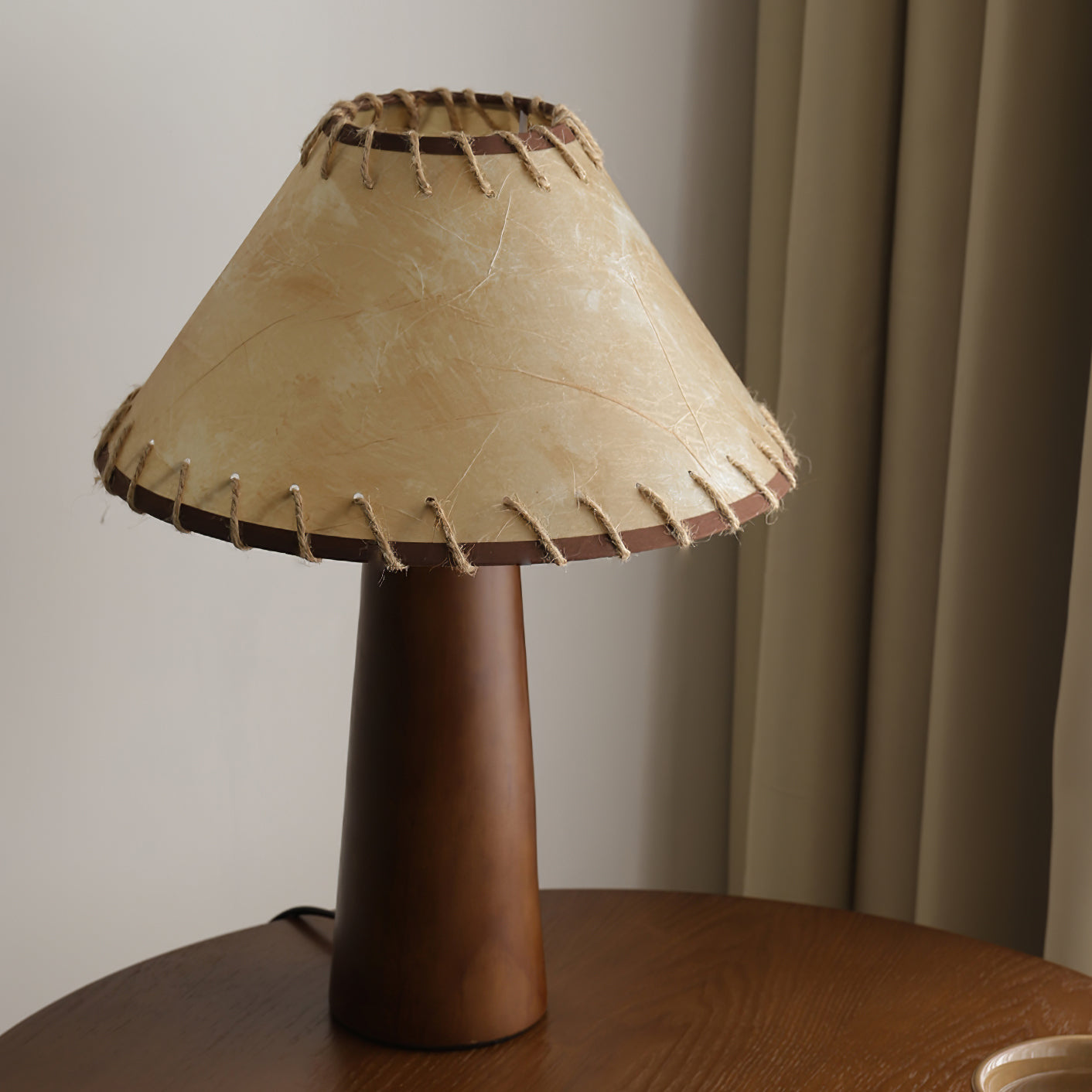 ClearGlow - Sleek Table Lamp