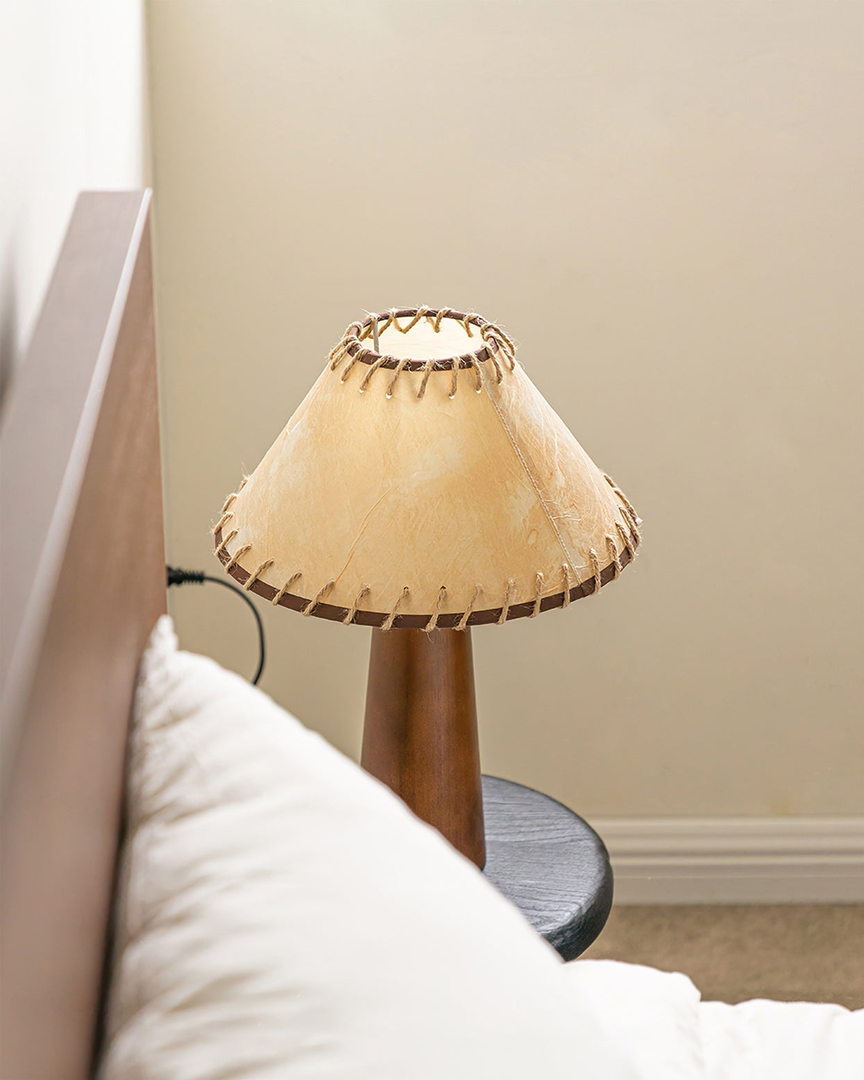 ClearGlow - Sleek Table Lamp