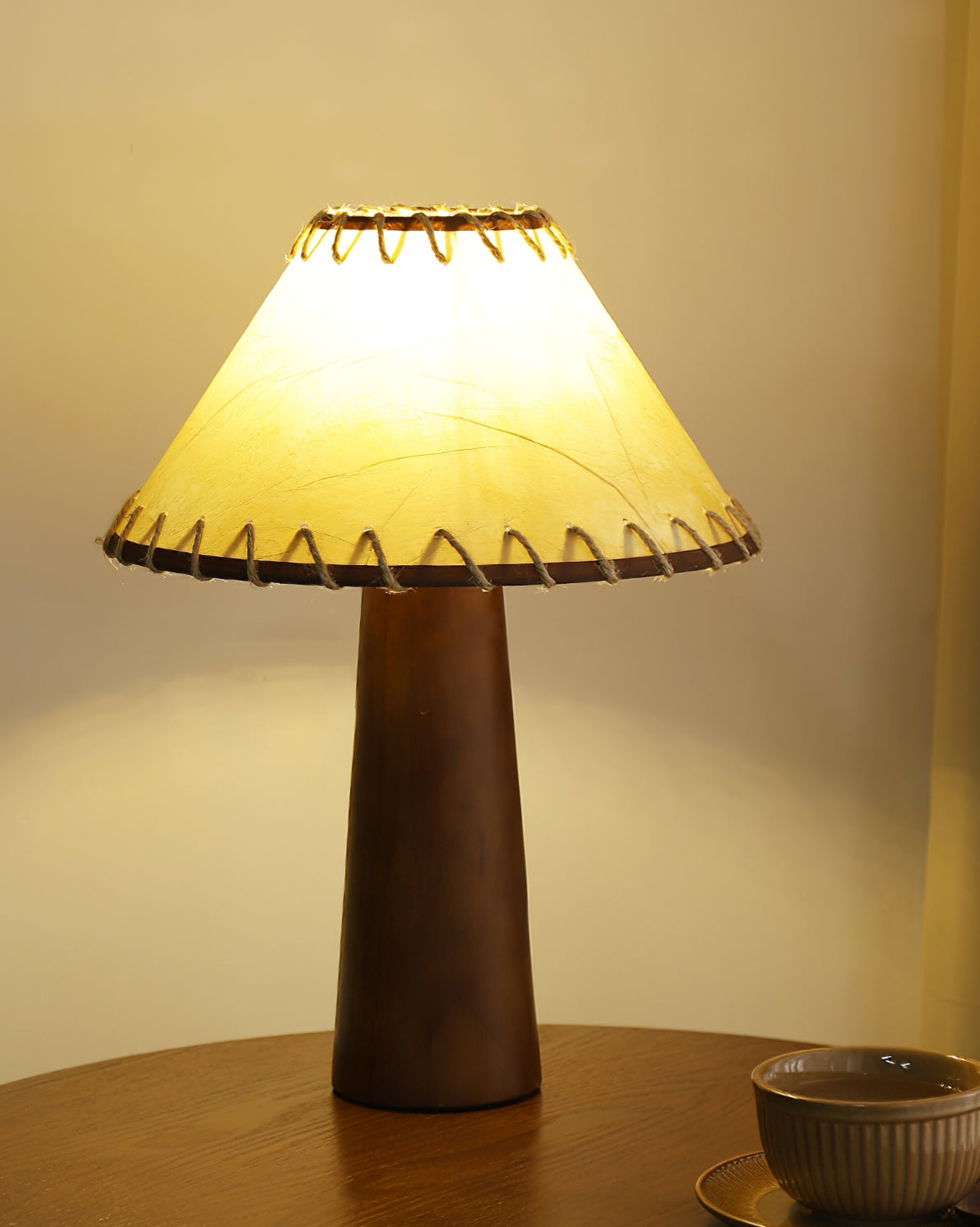 ClearGlow - Sleek Table Lamp