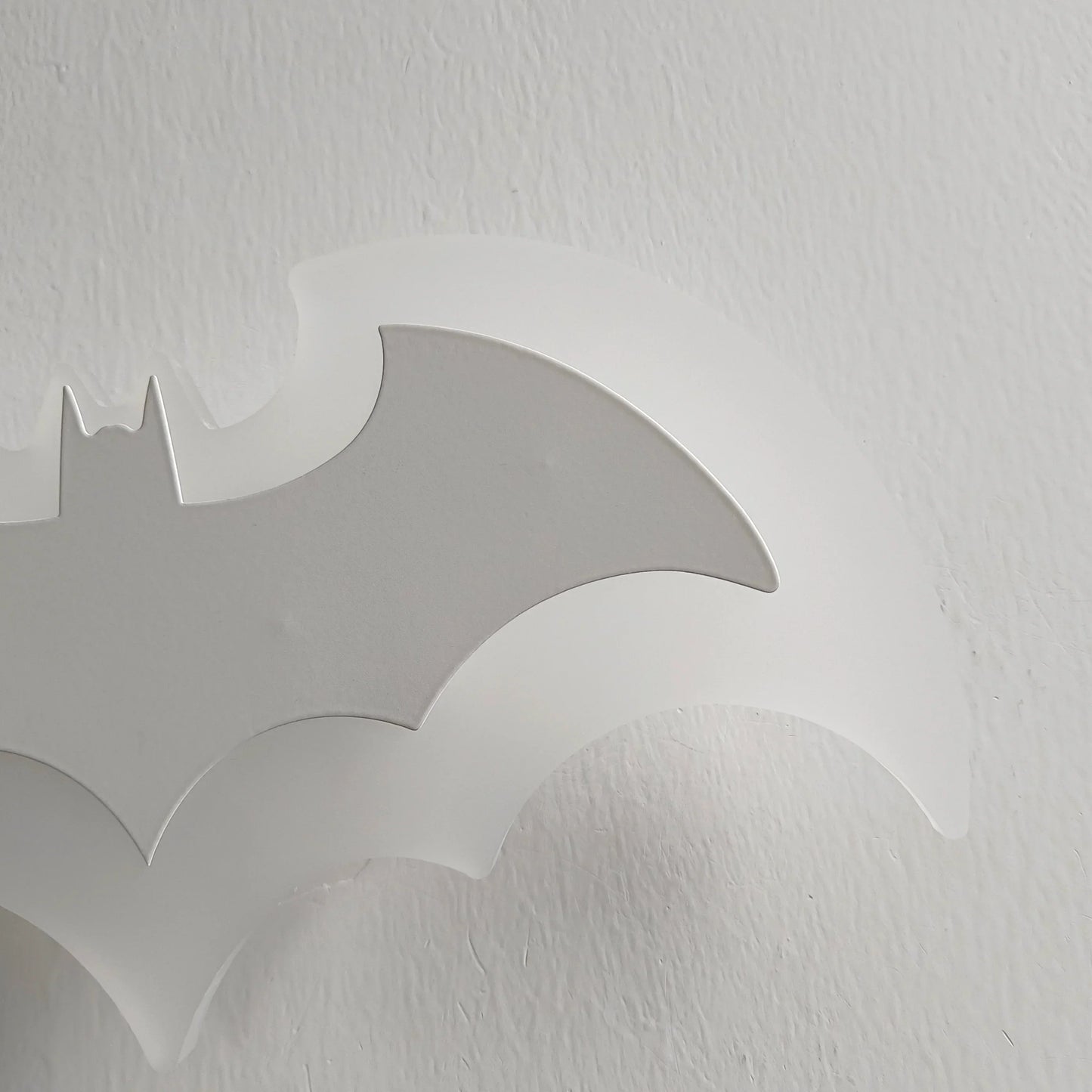 ShadowFlight – Artistic Wall Sconce
