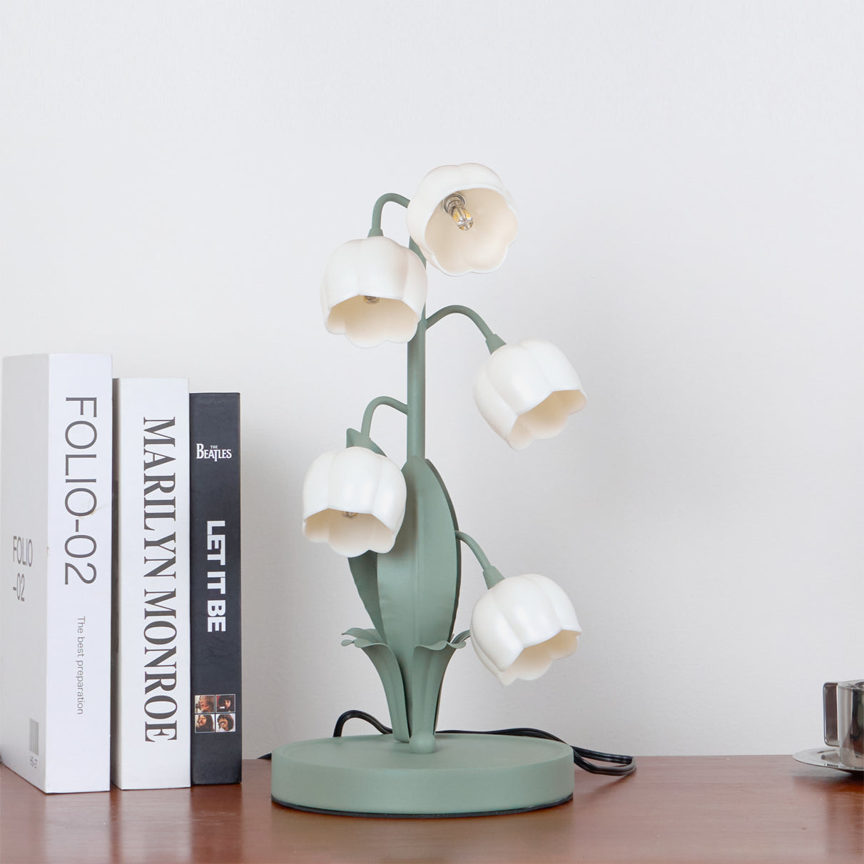 FloraLuxe – Wyrafinowane Wnętrze Światła z Orchideą