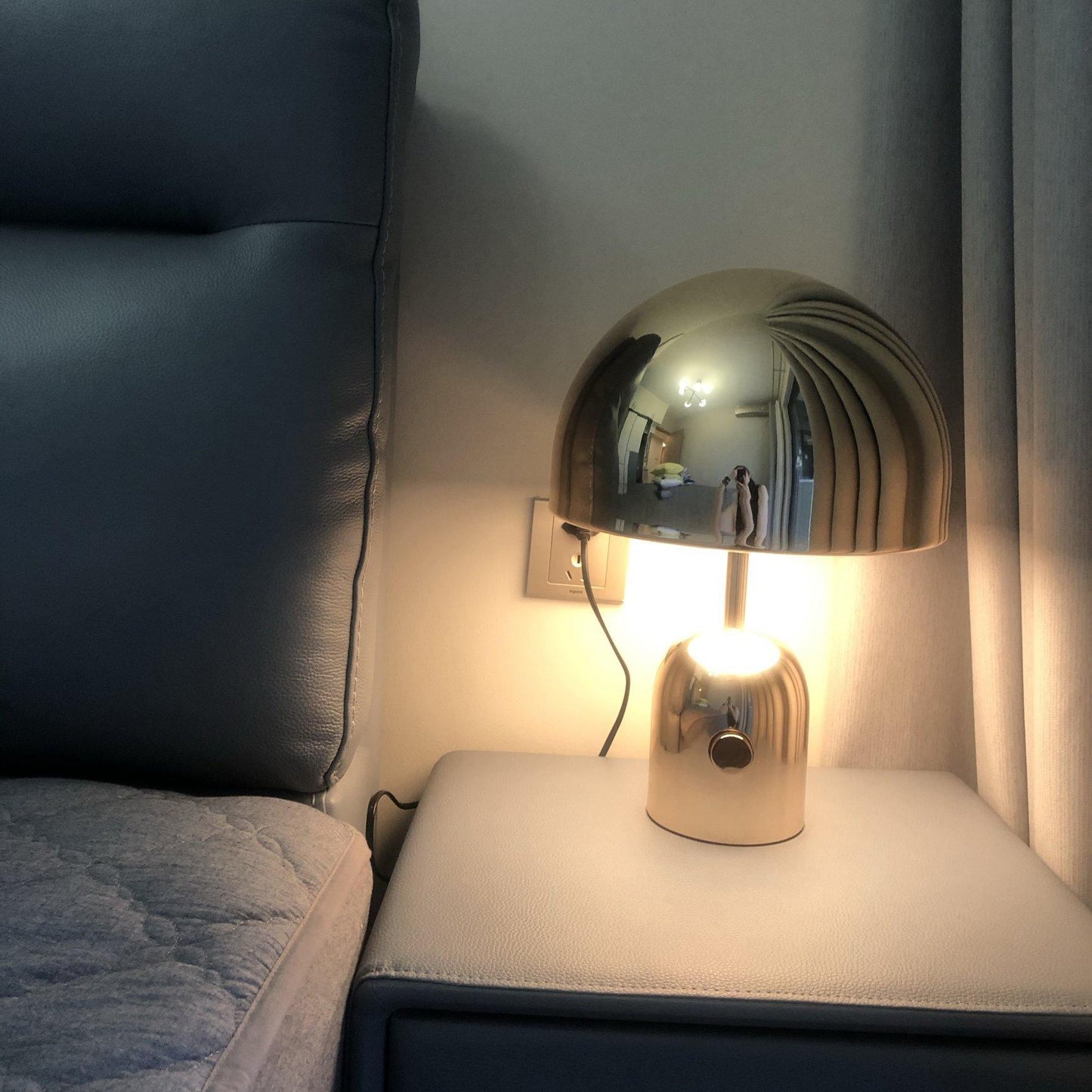 ChimeGlow – Clock-Inspired Elegant Table Lamp