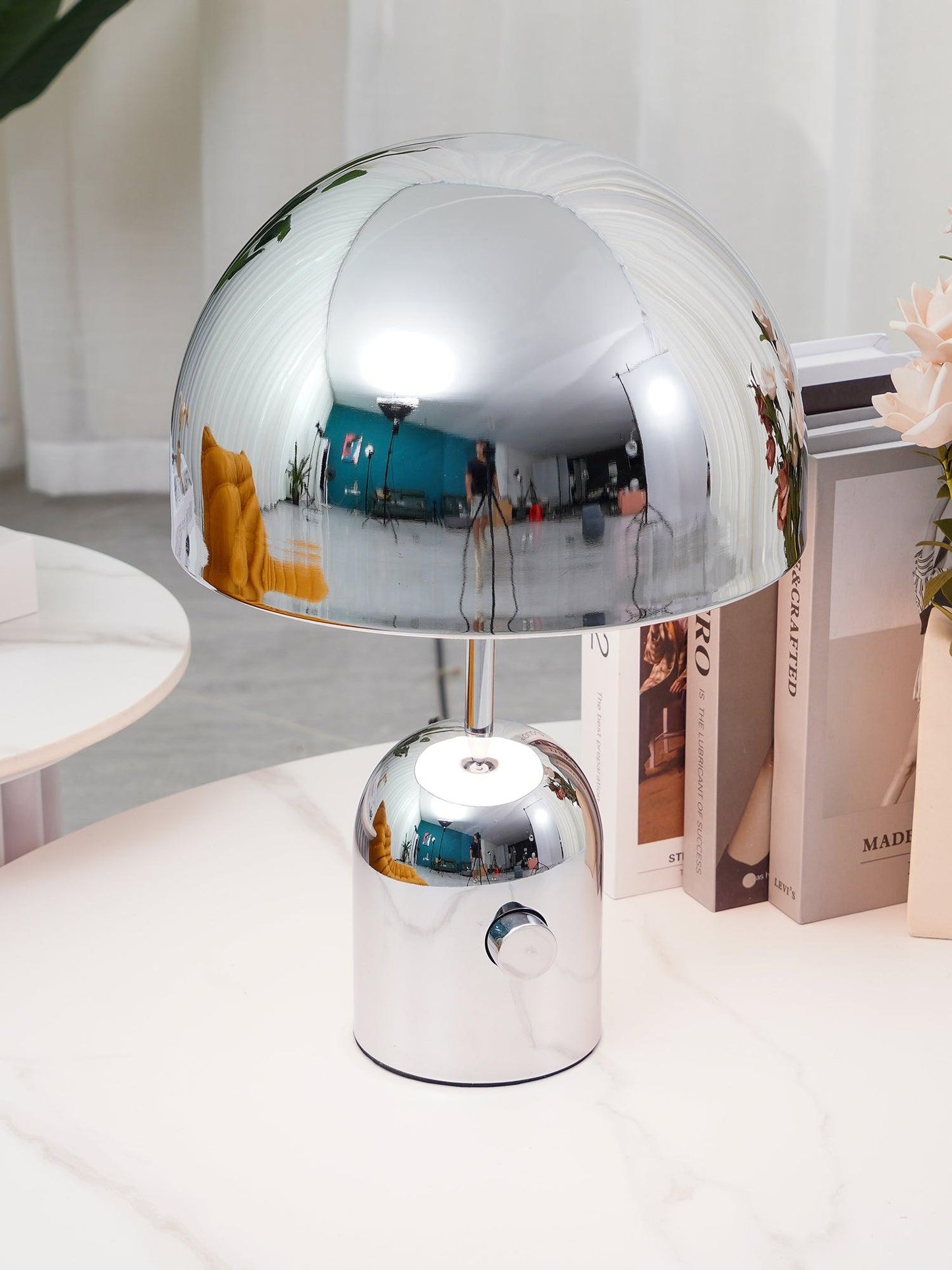 ChimeGlow – Clock-Inspired Elegant Table Lamp