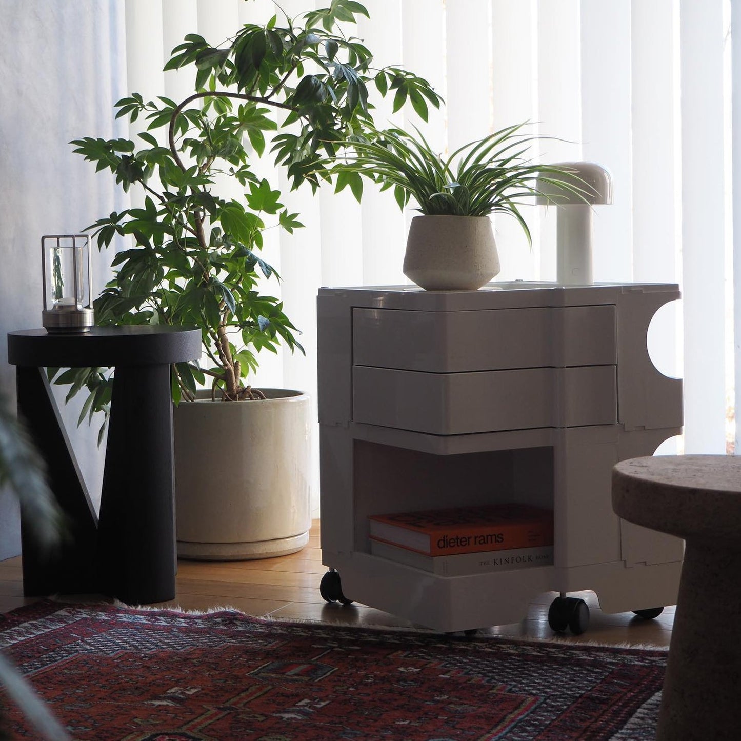 EcoGlow – Lampada da Tavolo LED Ricaricabile con Design Portatile