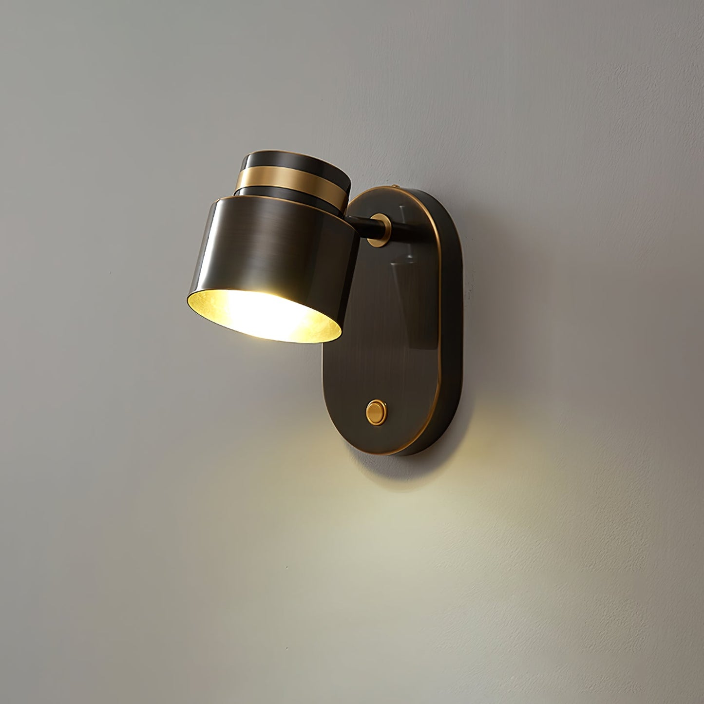 ShadowGlow - Glossy Wall Sconce