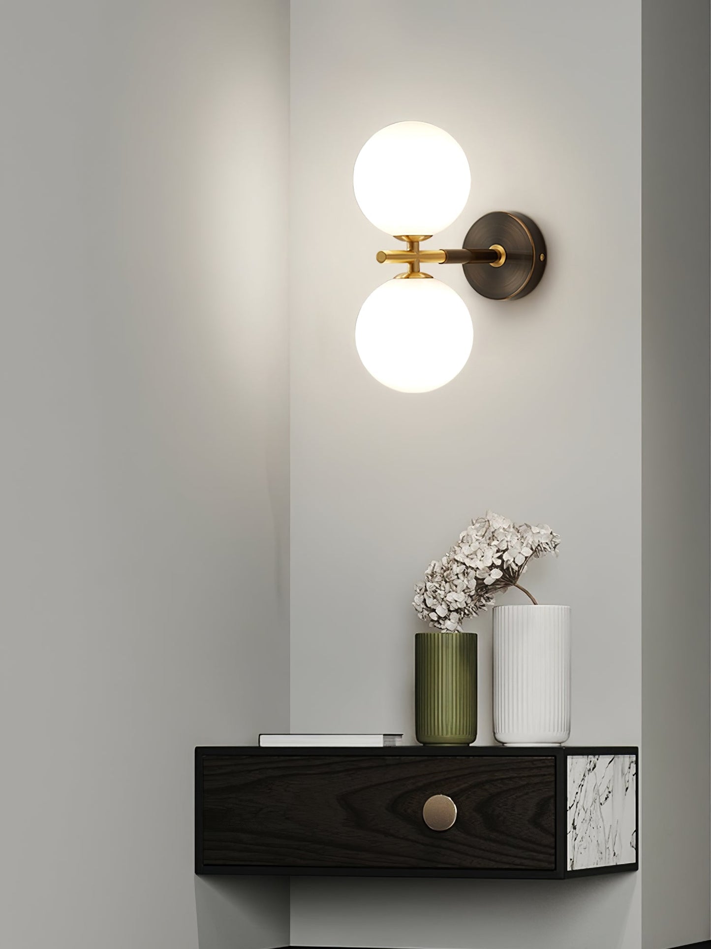 GlobalGlow – Gold Wall Lamp with Global Inspiration