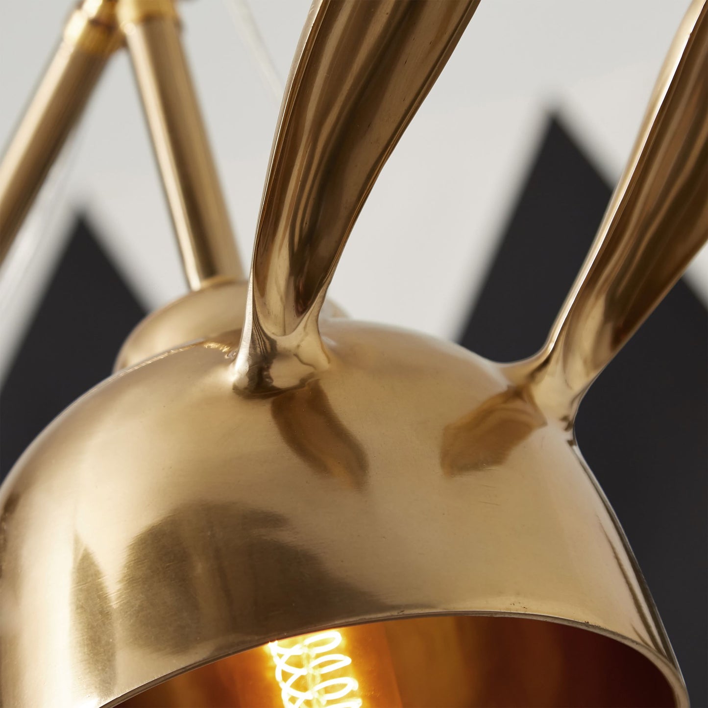 HareLuxe – Lampada da Tavolo con Orecchie di Coniglio Dorate