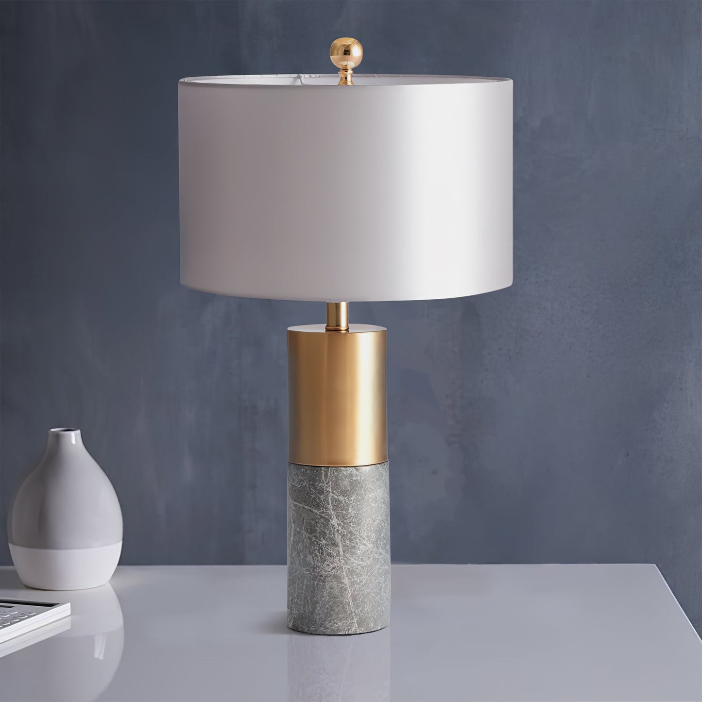 StoneRadiance - Elegant Table Lamp with Marble Base and Modern Lines