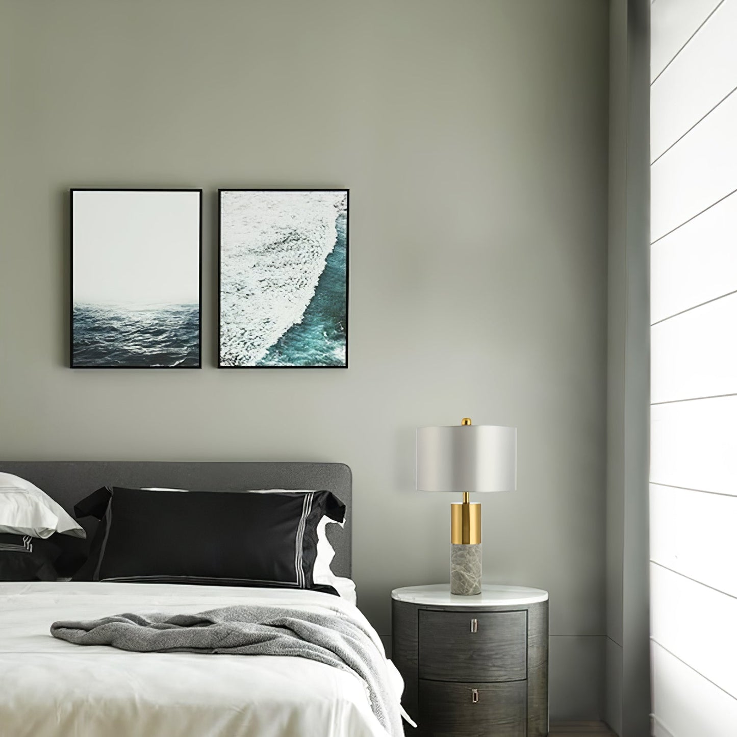 StoneRadiance - Elegant Table Lamp with Marble Base and Modern Lines