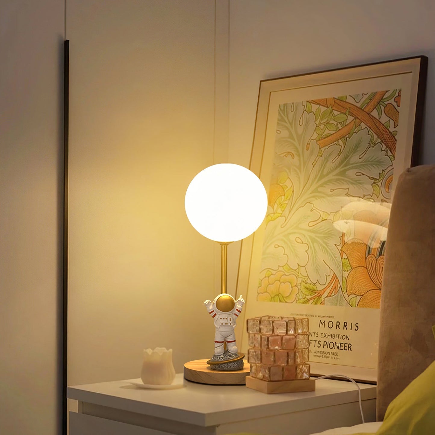 MoonGlow - Creative Table Lamp with Moon Shape and LED Light