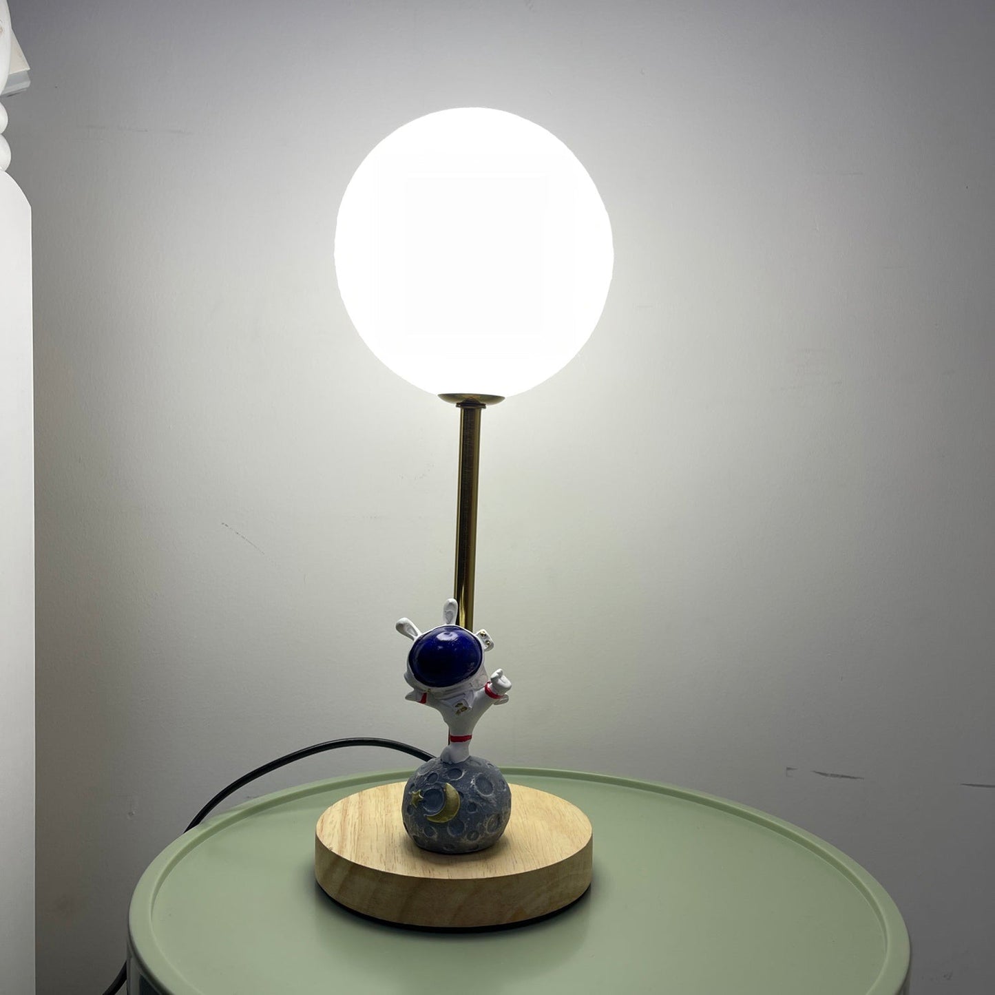 MoonGlow - Creative Table Lamp with Moon Shape and LED Light