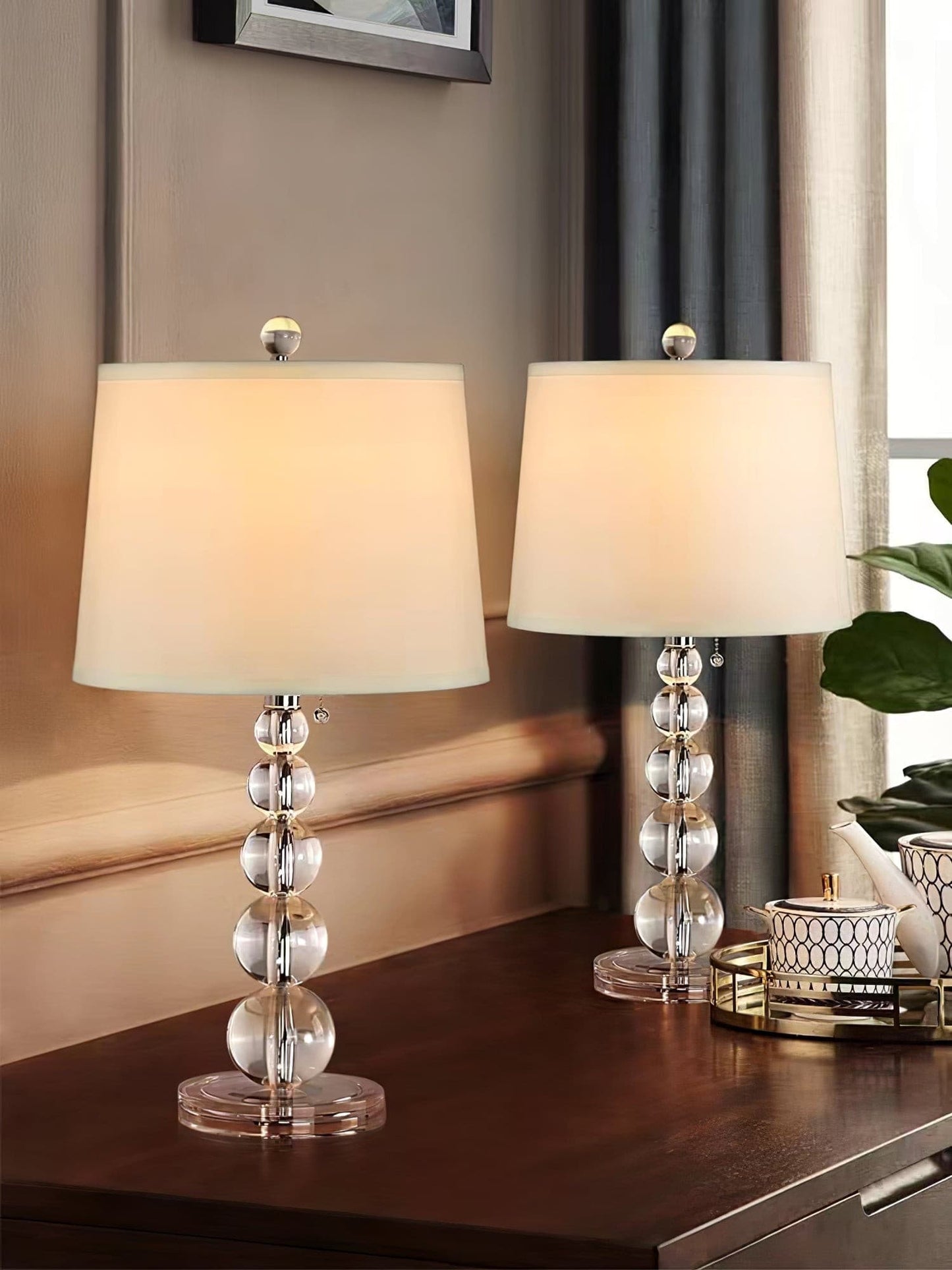CrystalSphere - Elegant Table Lamp with Crystal Globe Design