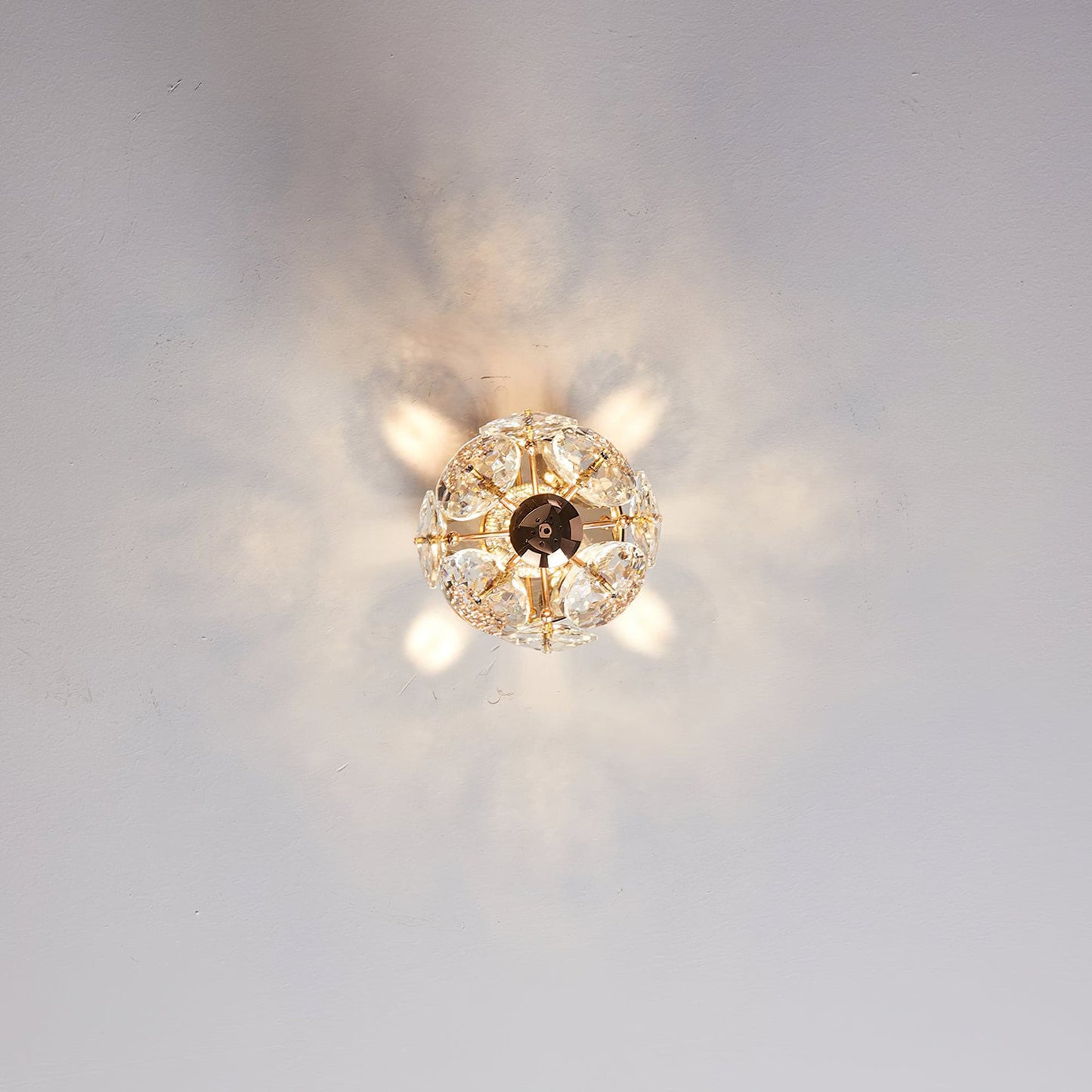 CrystalGlobe - Ceiling Lamp with Polished Crystal Sphere and Classic Design