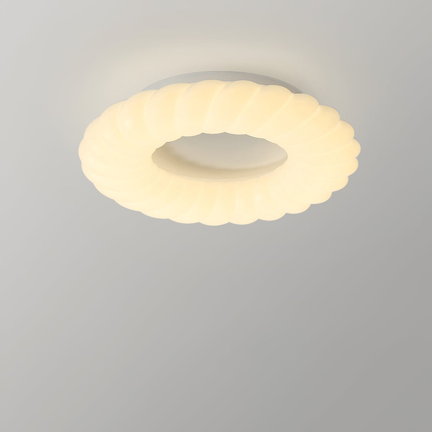 CloudGlow - Ceiling Lamp with Light and Elegant Form