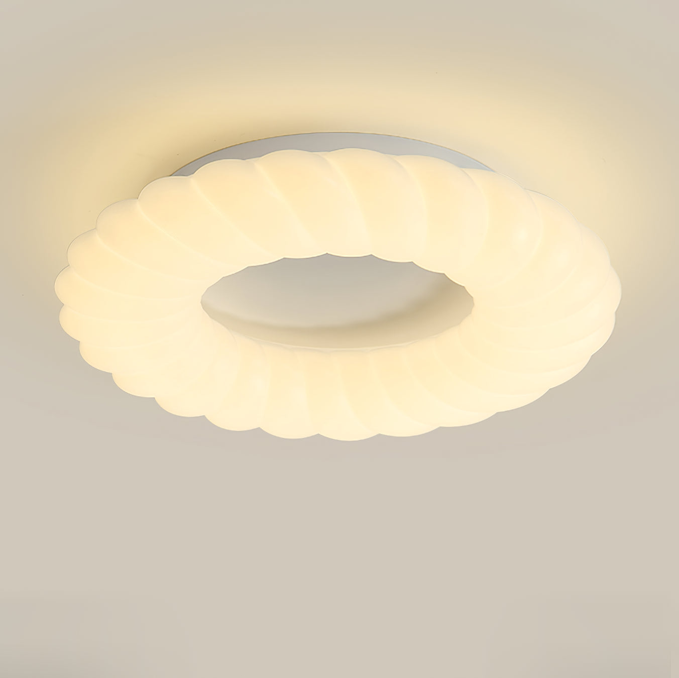 CloudGlow - Ceiling Lamp with Light and Elegant Form