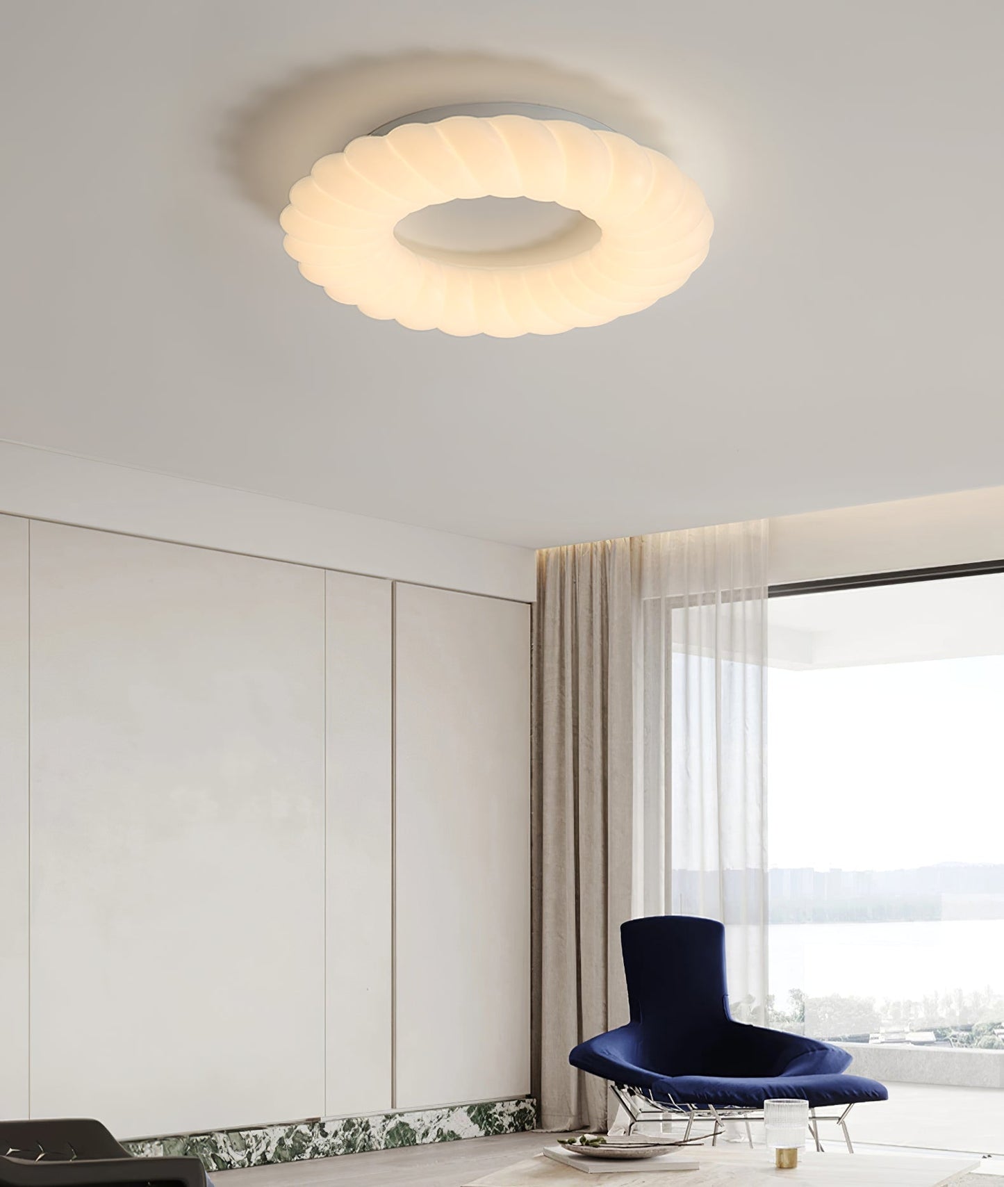 CloudGlow - Ceiling Lamp with Light and Elegant Form