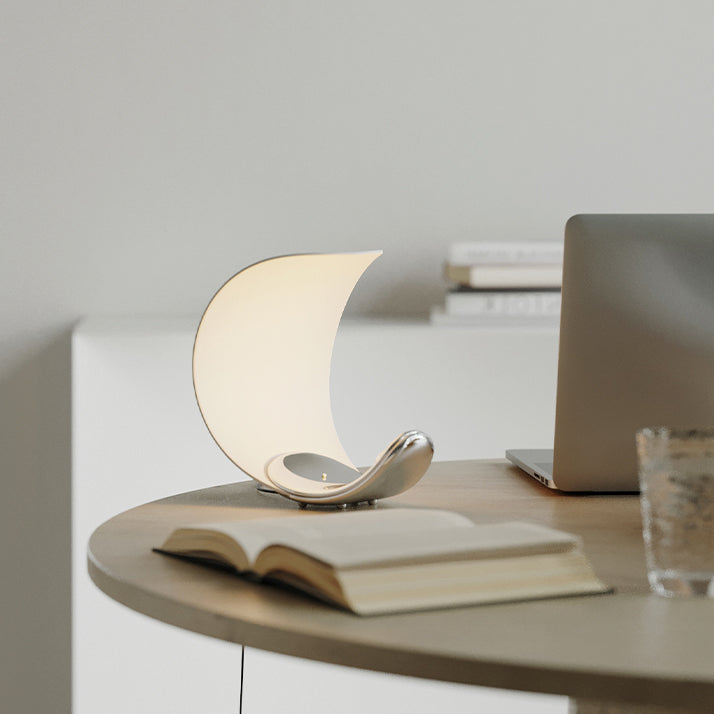 GraceGlow - Table Lamp with Elegant Swirls and Soft Glow