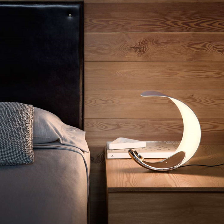 GraceGlow - Table Lamp with Elegant Swirls and Soft Glow