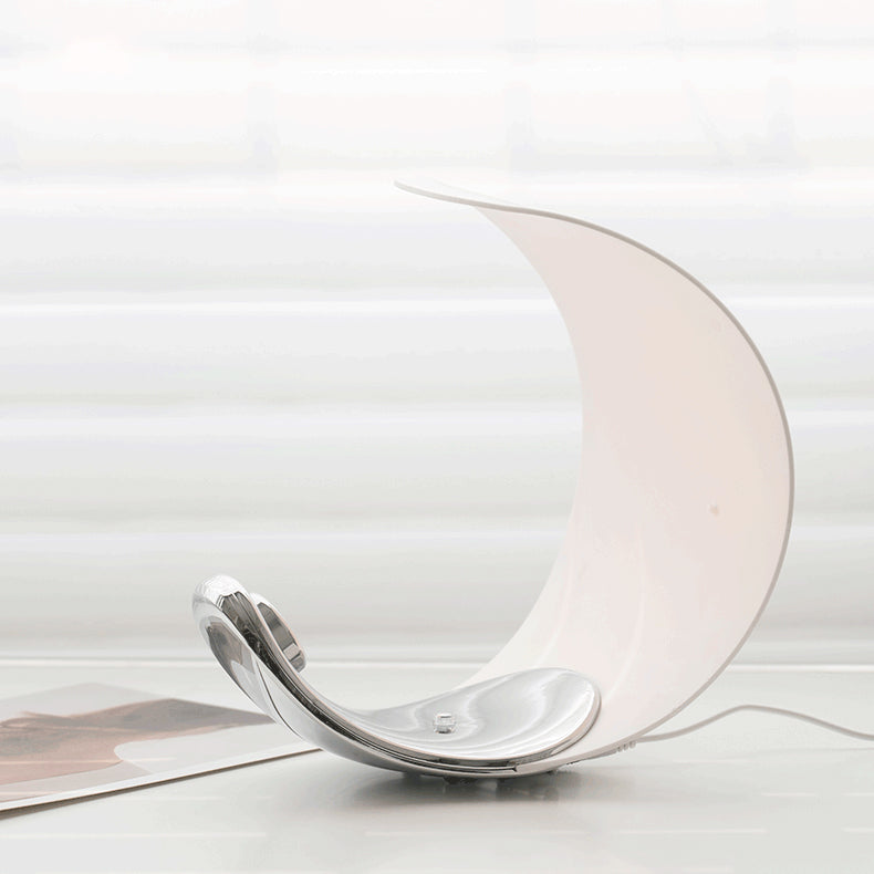 GraceGlow - Table Lamp with Elegant Swirls and Soft Glow