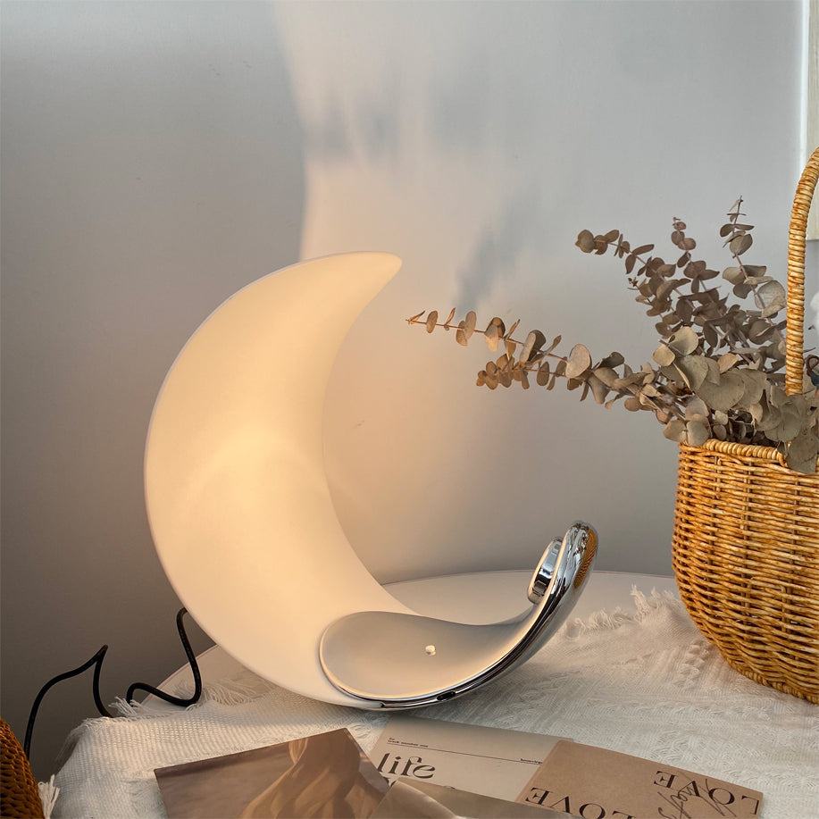 GraceGlow - Table Lamp with Elegant Swirls and Soft Glow