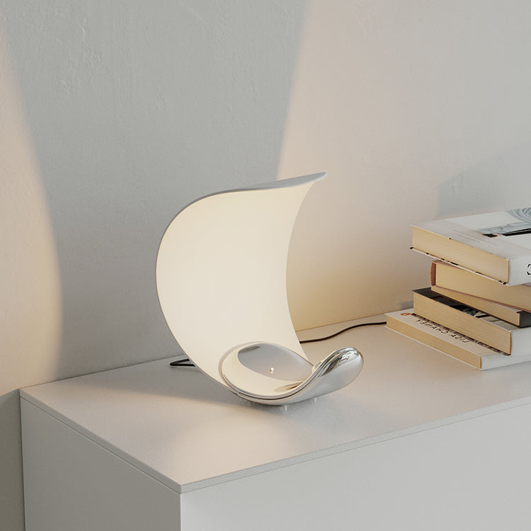 GraceGlow - Table Lamp with Elegant Swirls and Soft Glow