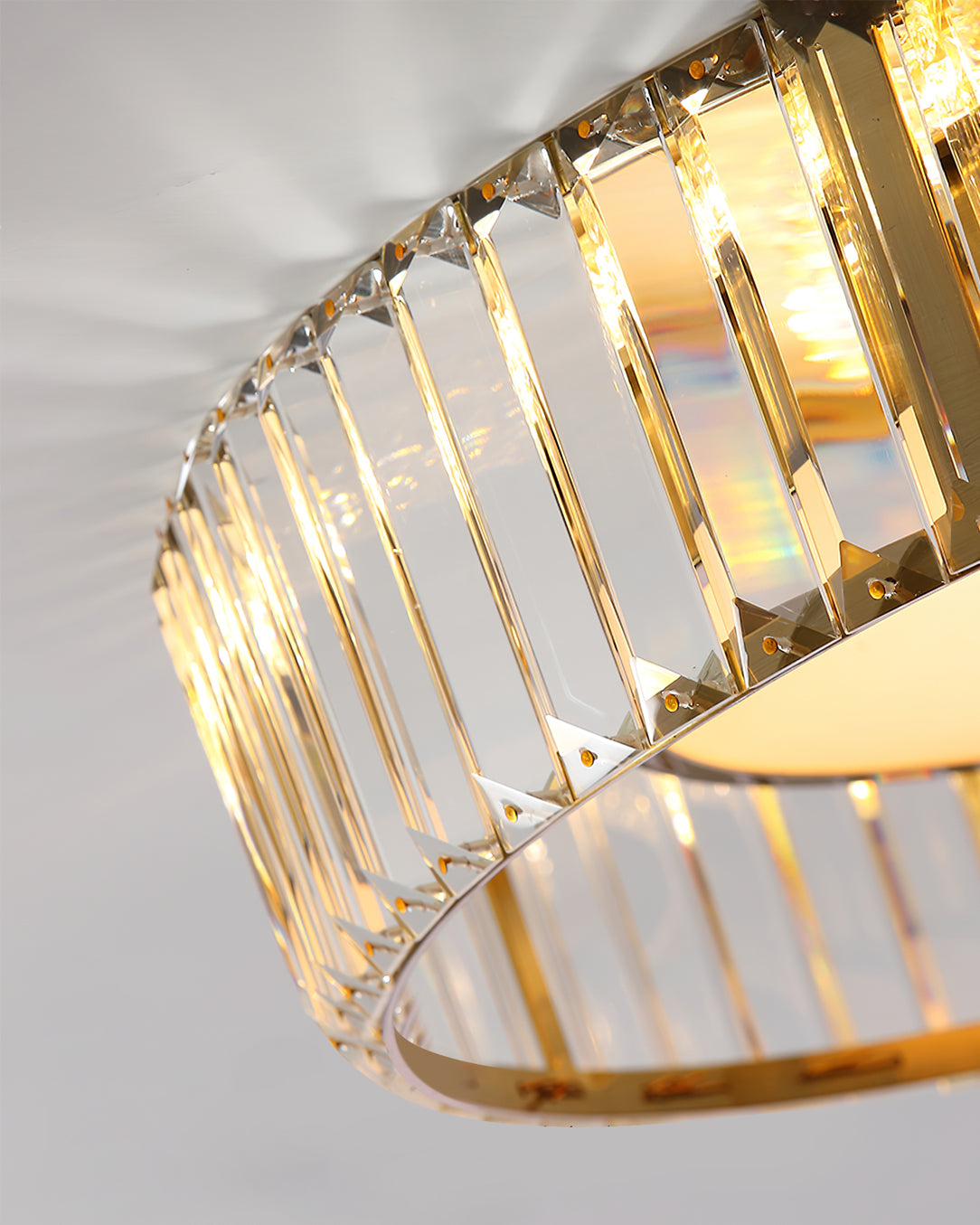 CurzonBeam - Modern Ceiling Light with Subtle Illumination