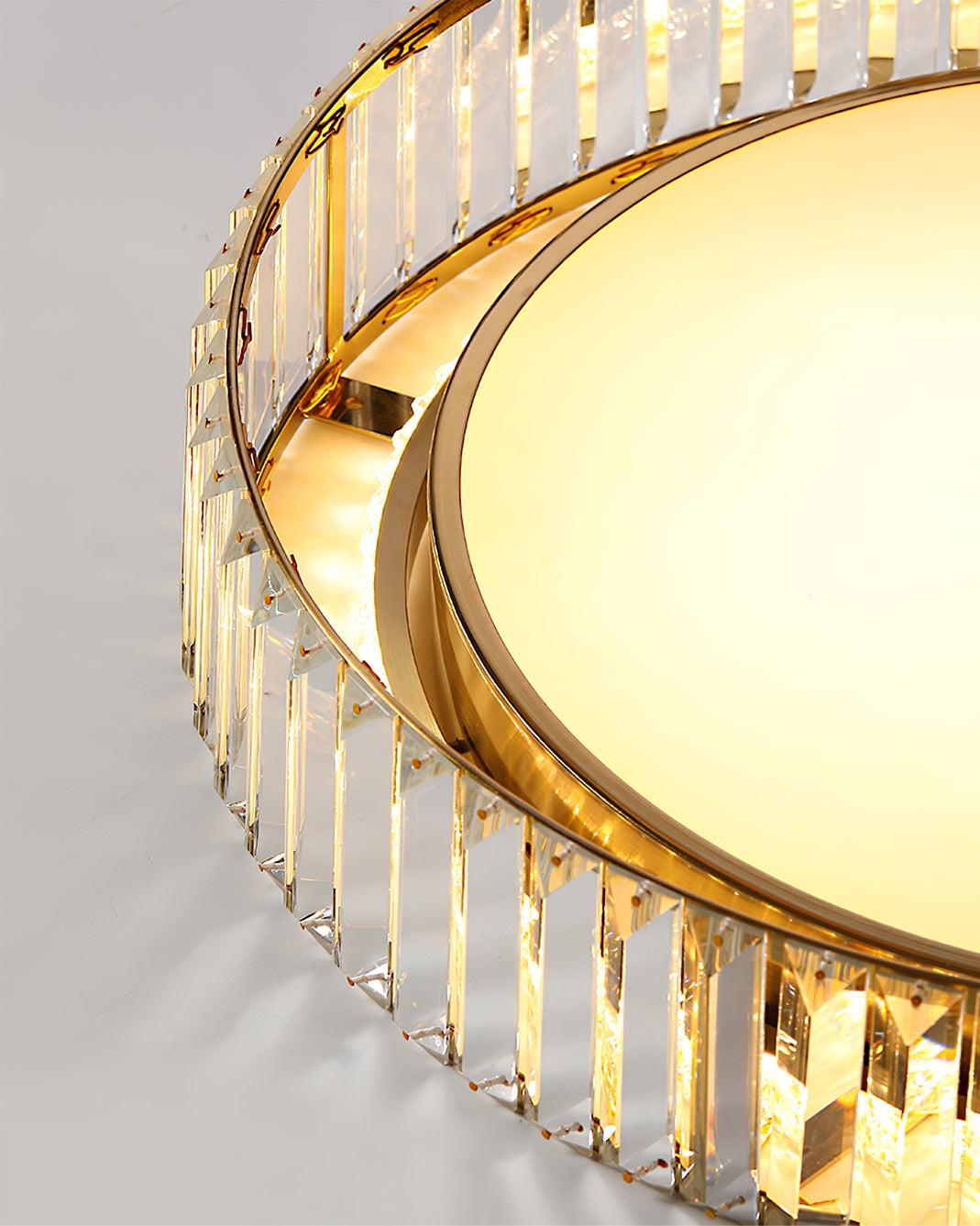 CurzonBeam - Modern Ceiling Light with Subtle Illumination