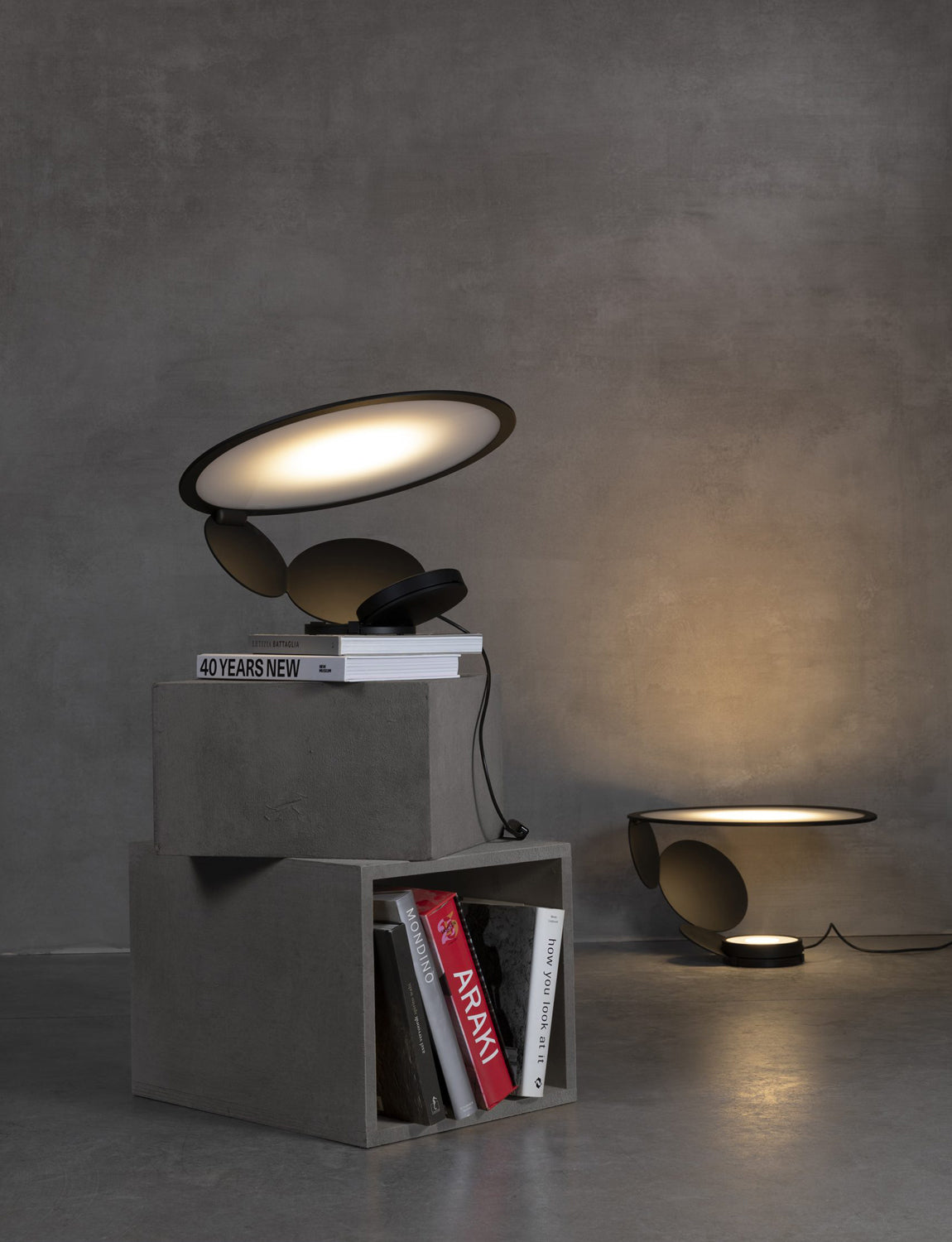CarveGlow - Elegant Lamp with Subtle Carved Details and Soft Light